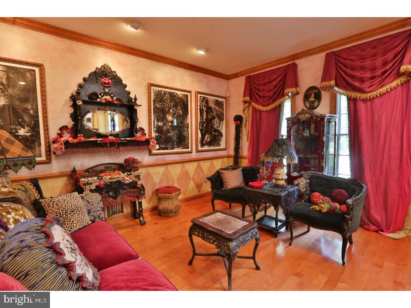 NORTHAMPTON CHASE - Residential