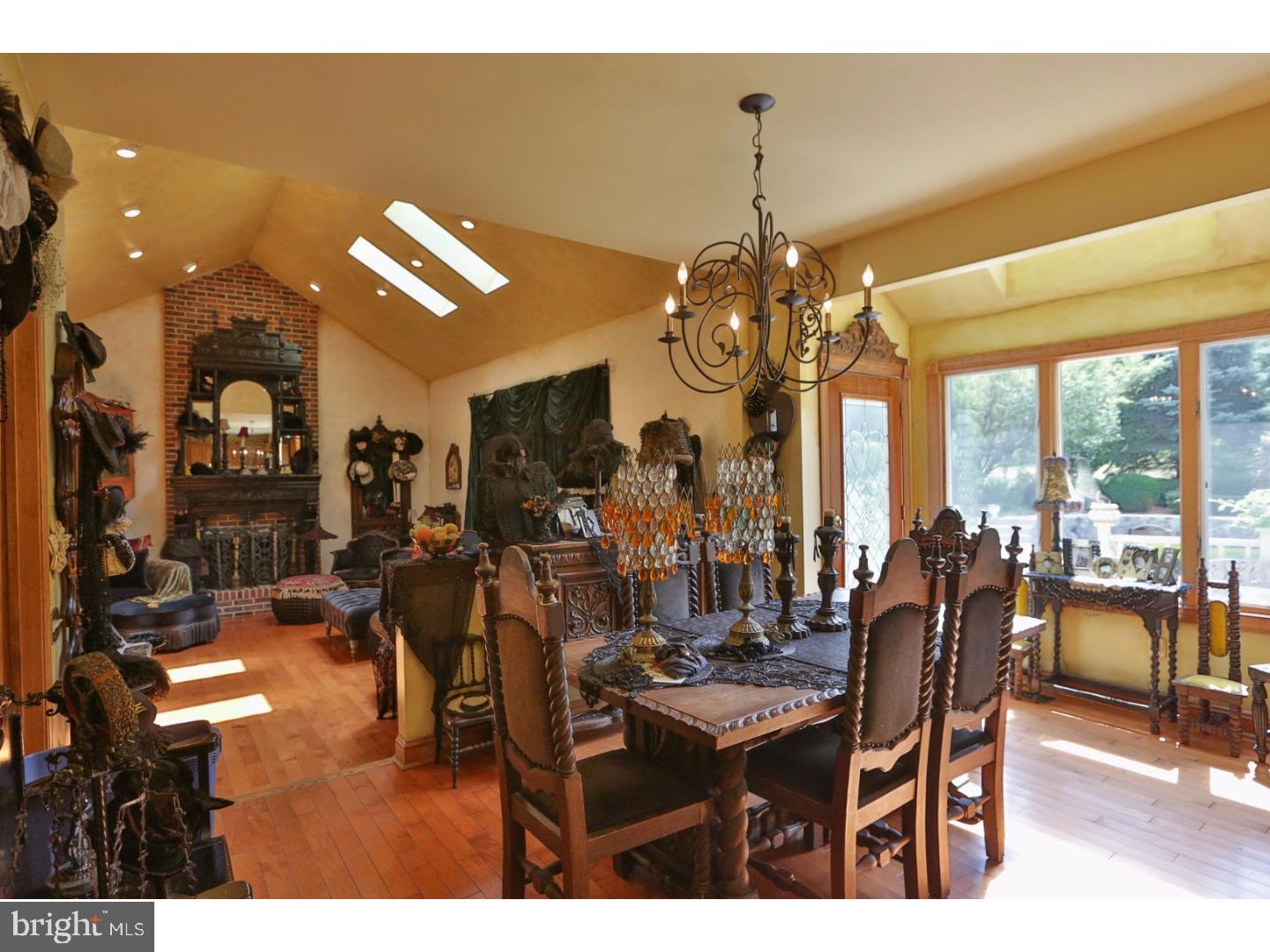 NORTHAMPTON CHASE - Residential