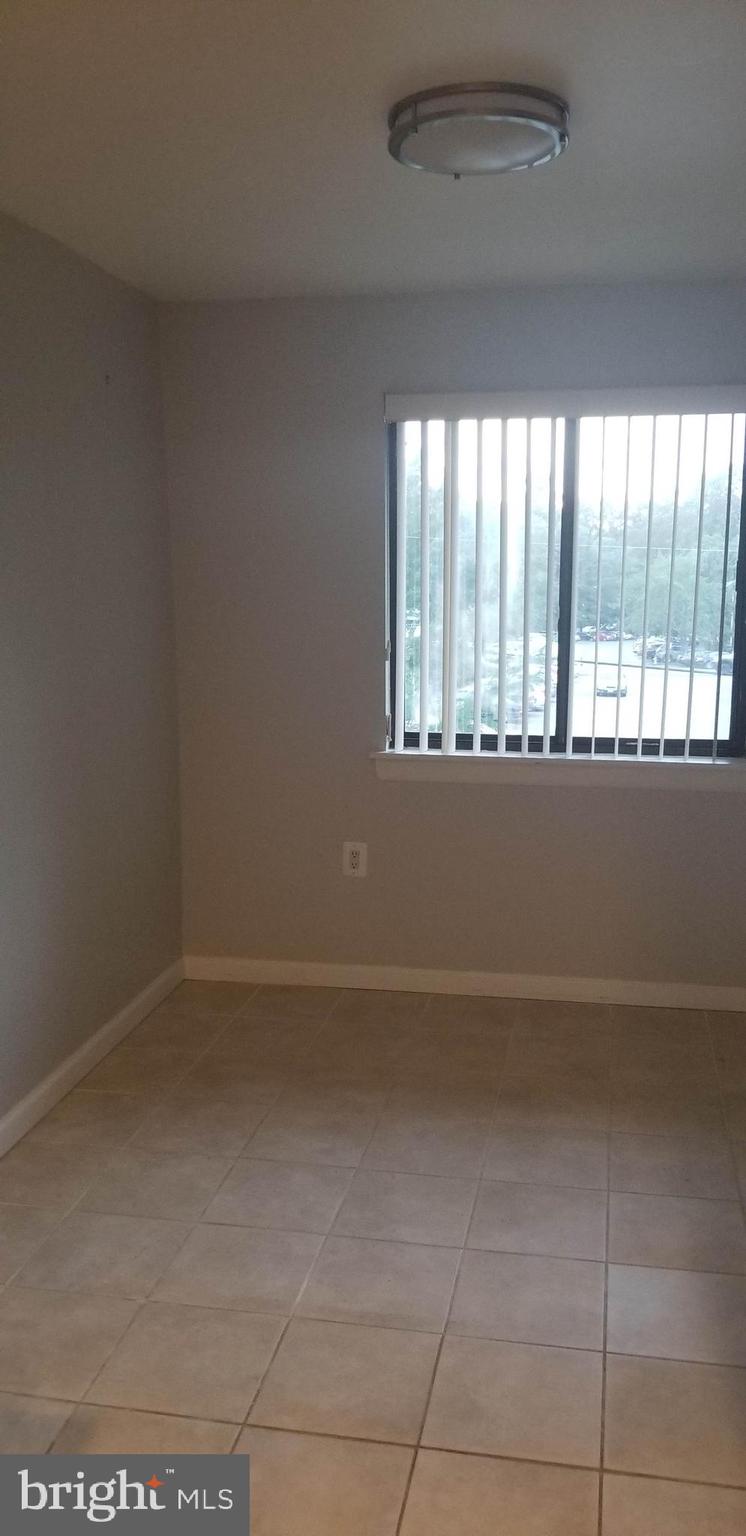 FAIRFIELD COMMONS - Residential Lease