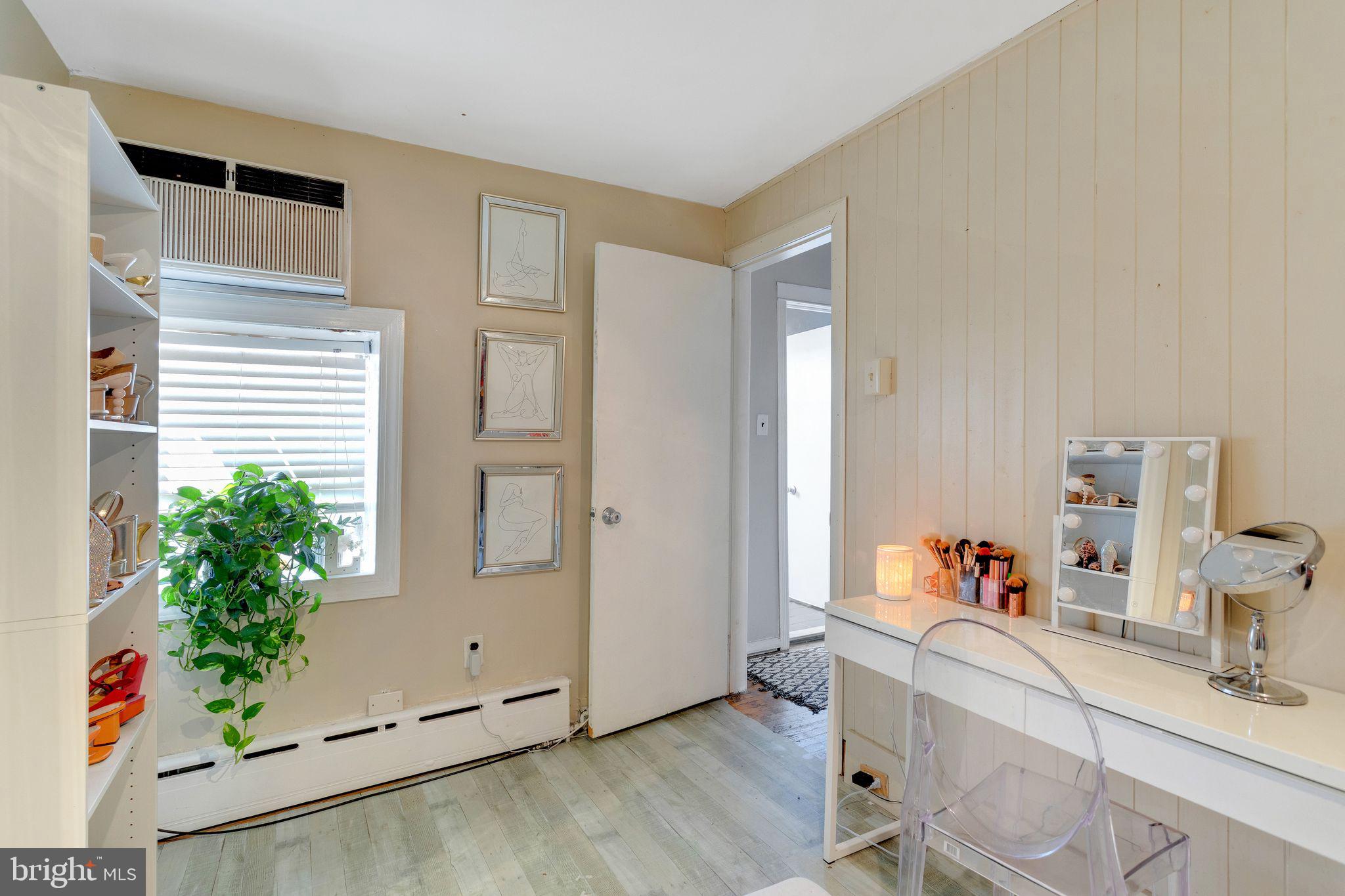 LOWER MOYAMENSING - Residential