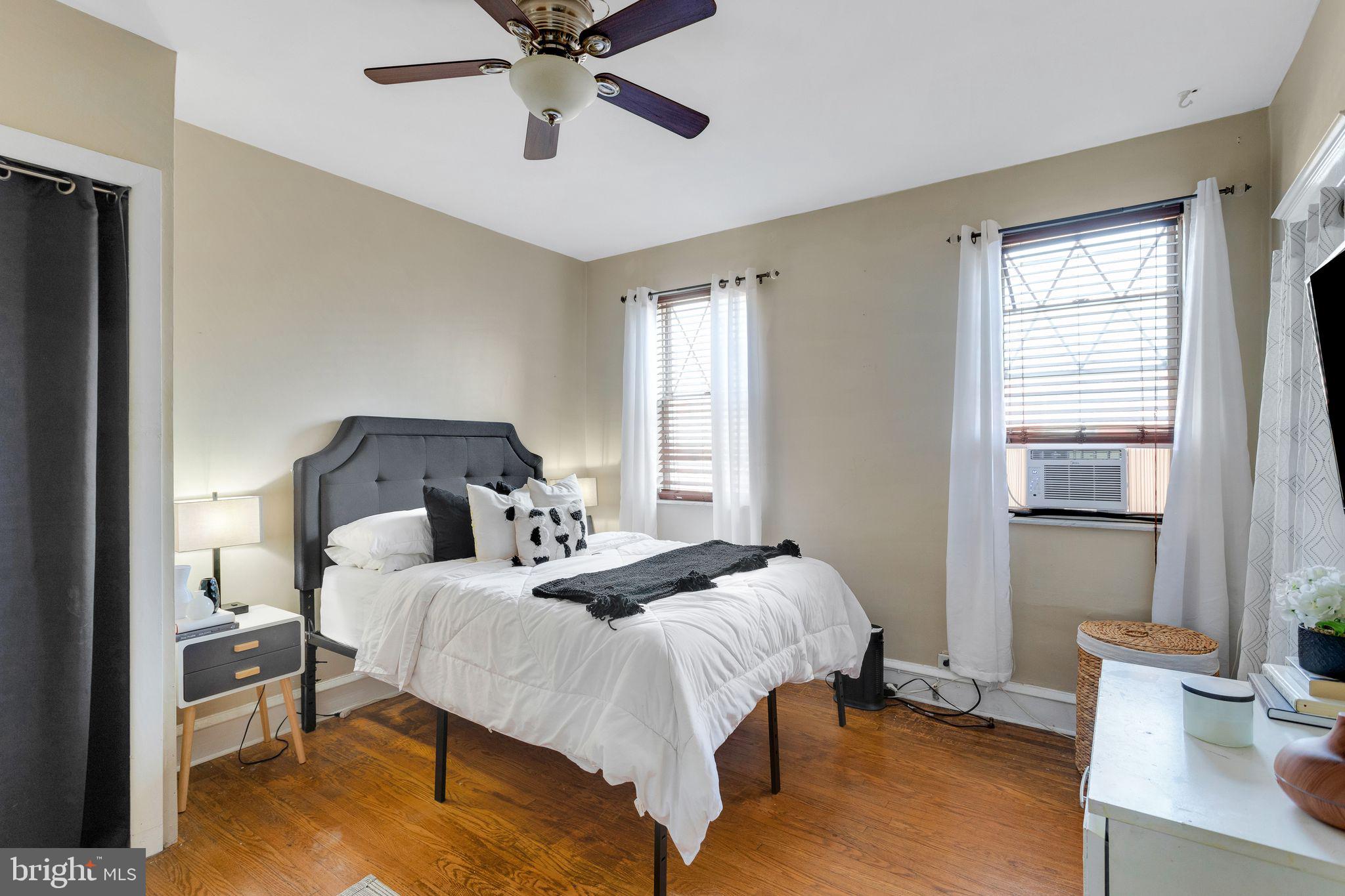 LOWER MOYAMENSING - Residential