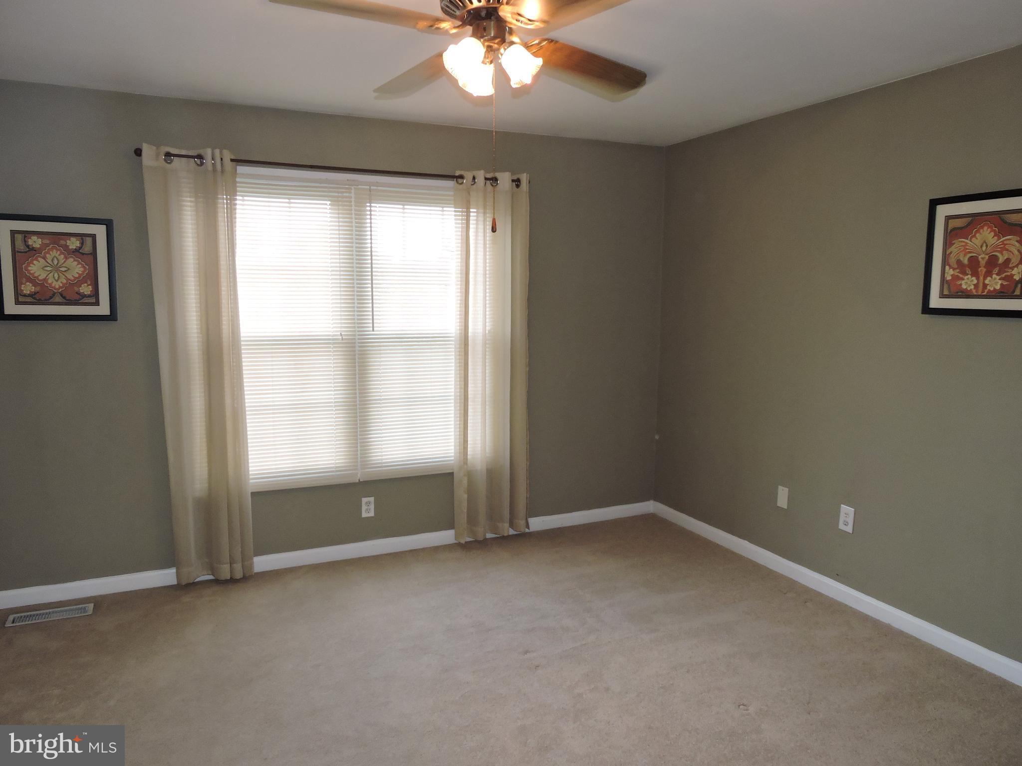 OAKENSHAW - Residential