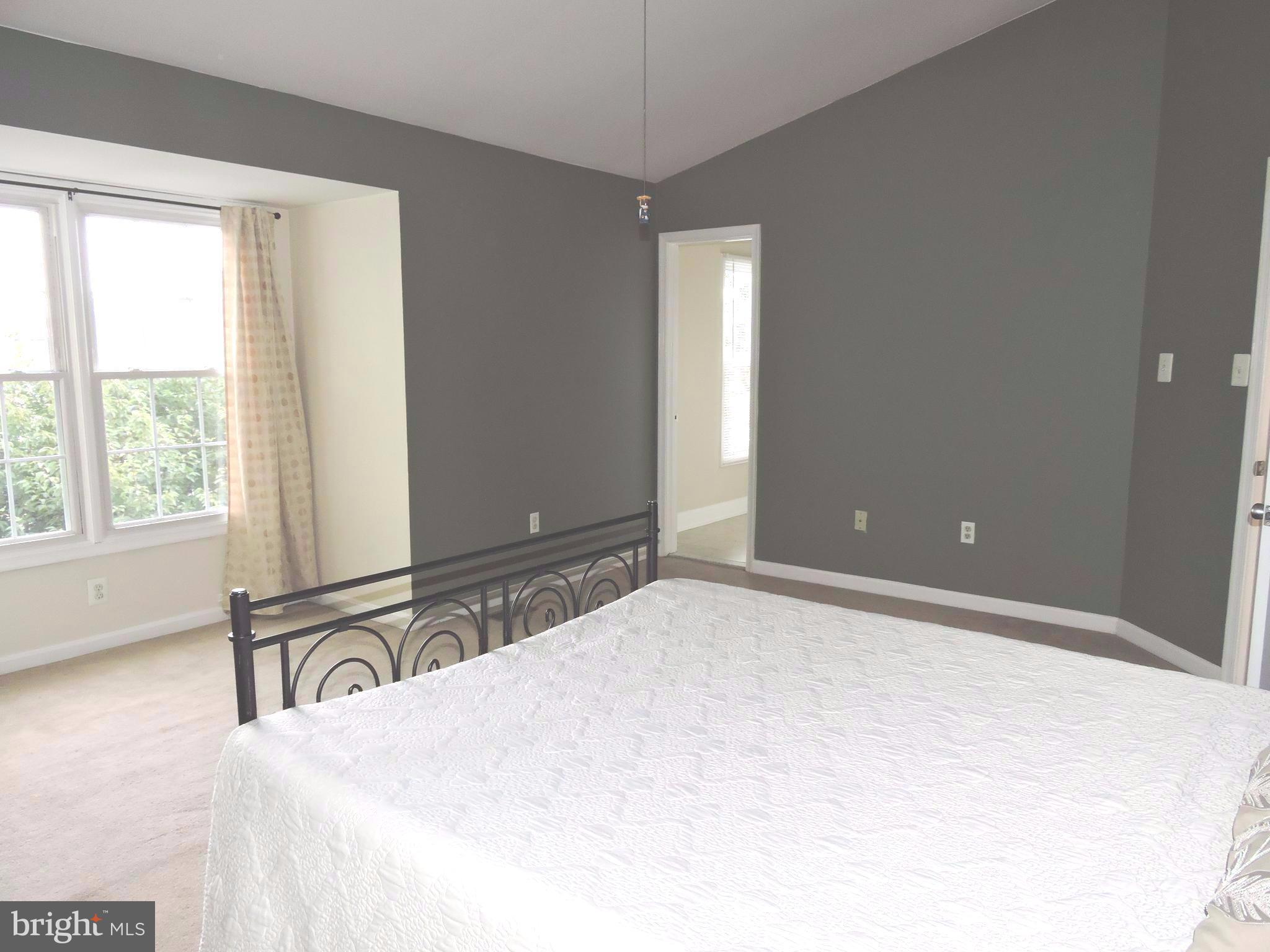 OAKENSHAW - Residential