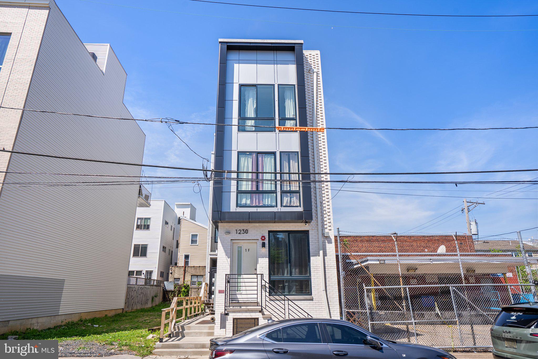 LUDLOW - Residential Income