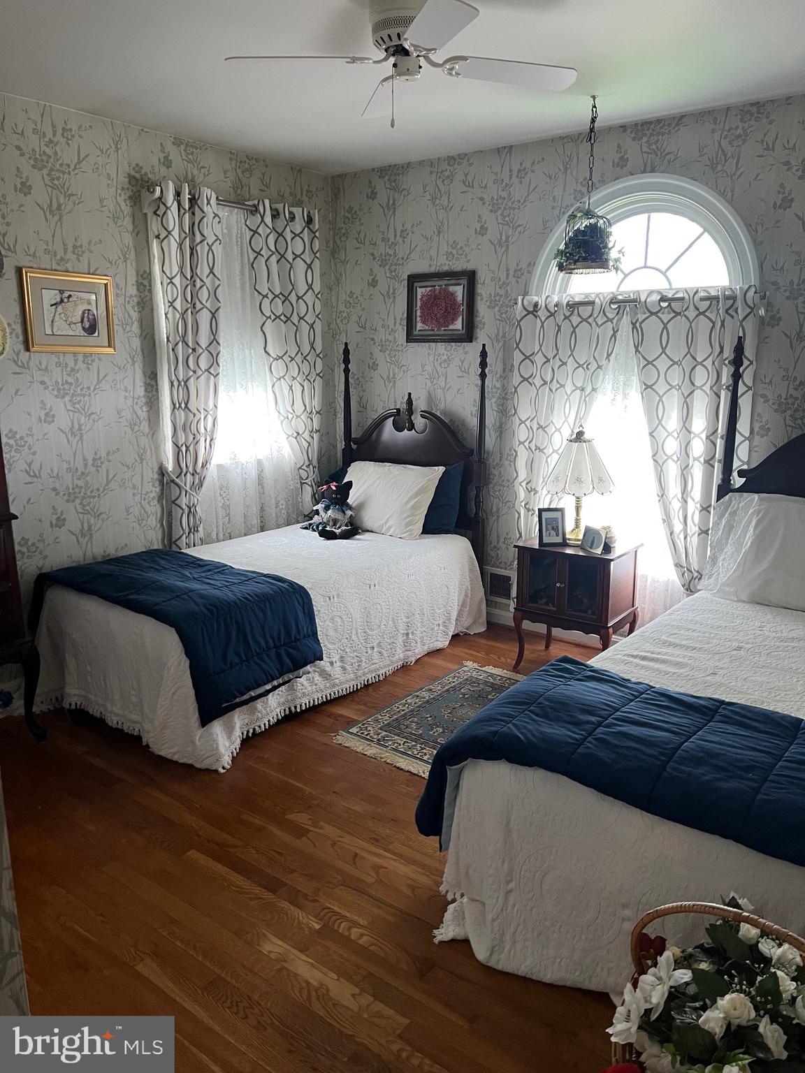 BOND MILL PARK - Residential