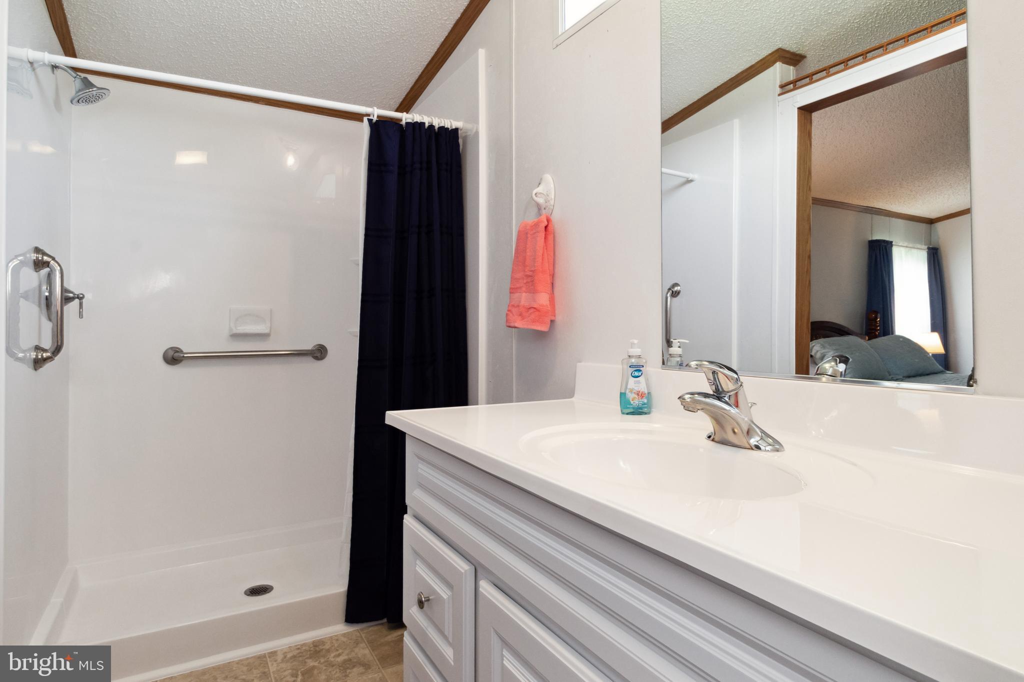 HILLANDALE HOMES - Residential