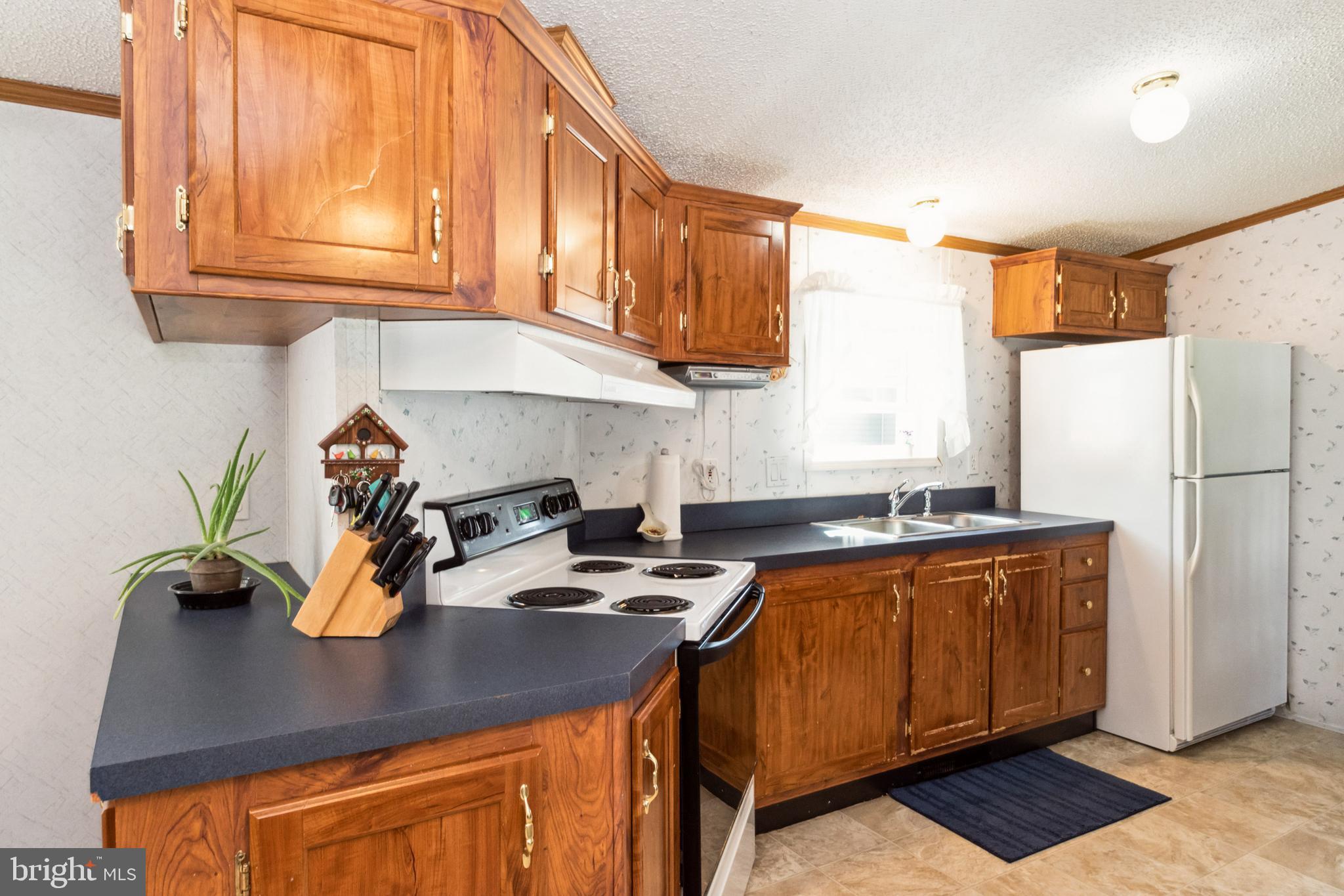 HILLANDALE HOMES - Residential