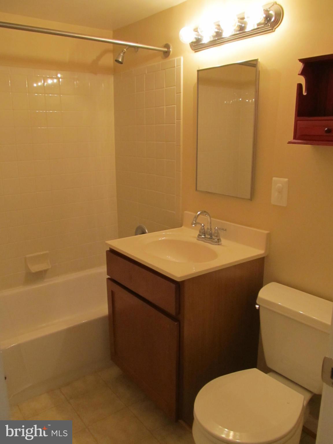PARKSIDE AT ALEXANDRIA - Residential Lease