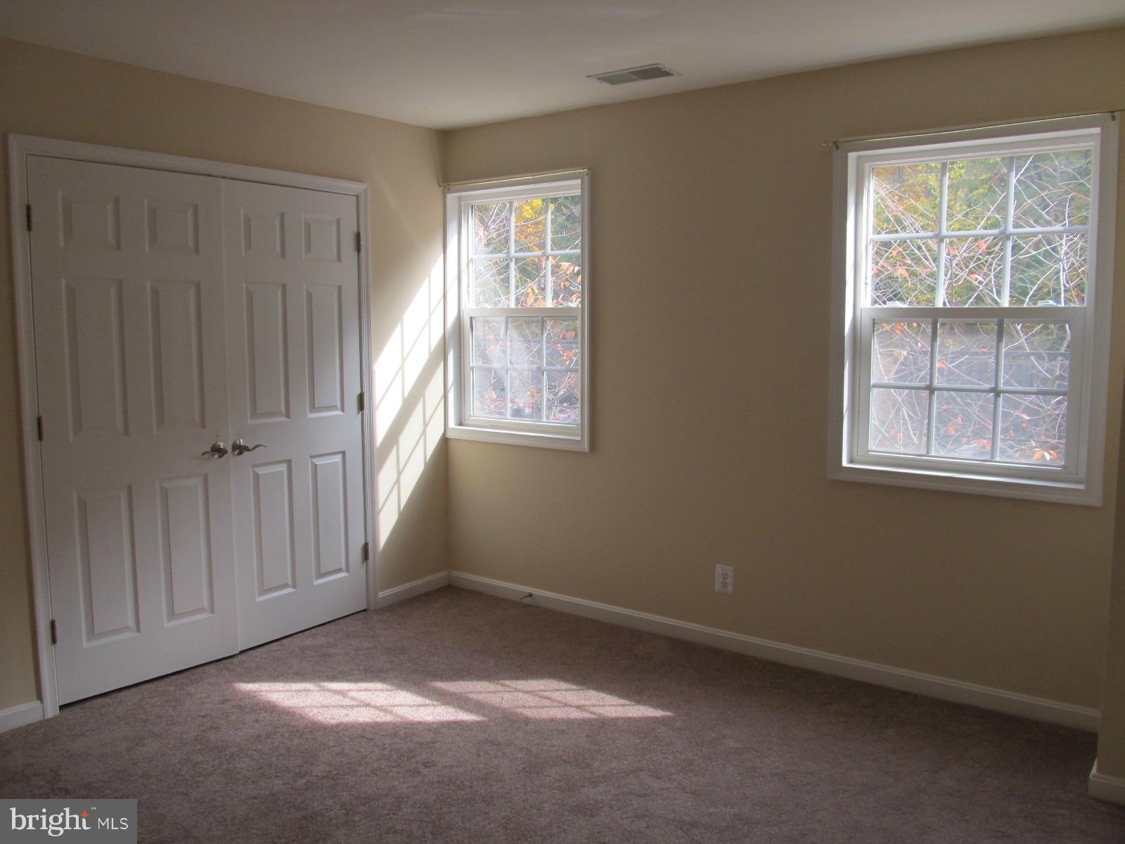 PARKSIDE AT ALEXANDRIA - Residential Lease