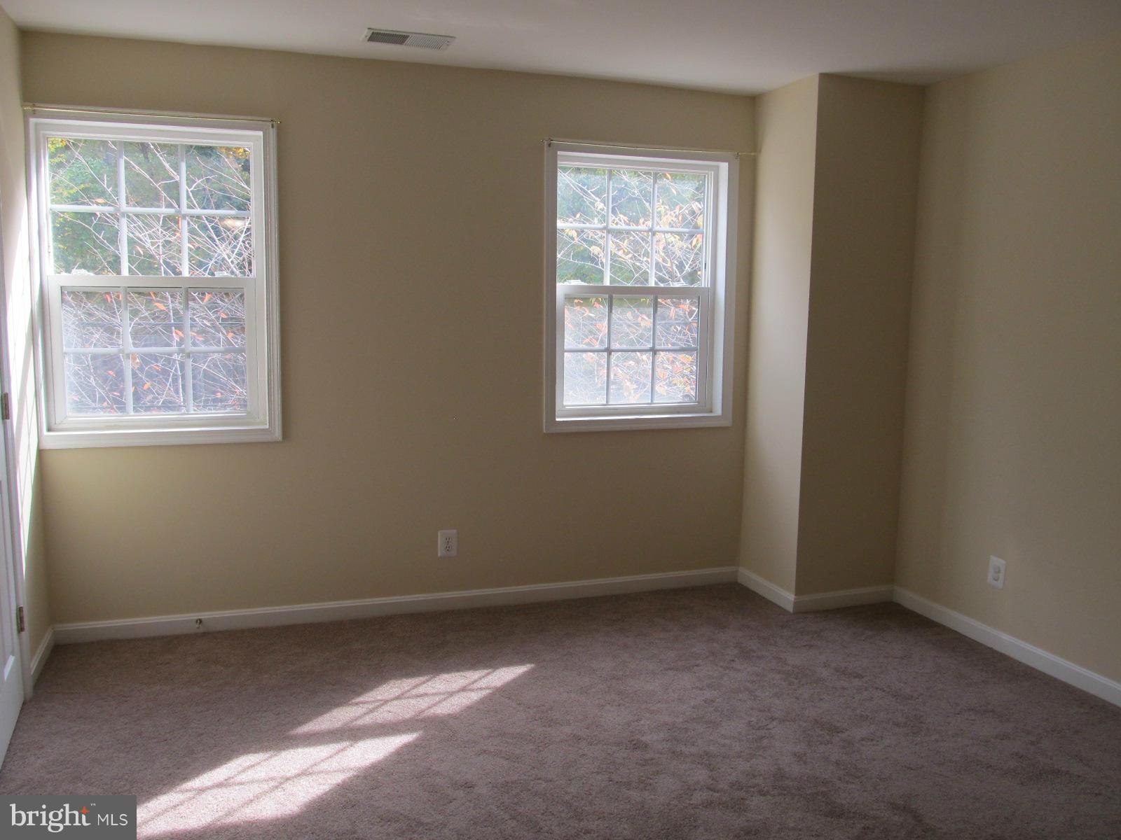 PARKSIDE AT ALEXANDRIA - Residential Lease