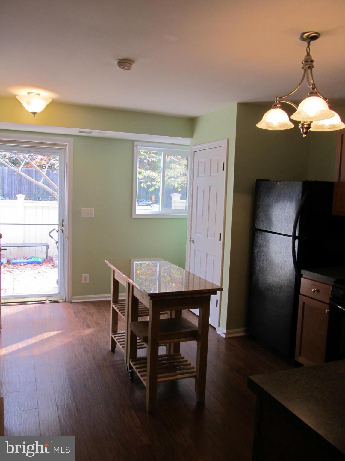 PARKSIDE AT ALEXANDRIA - Residential Lease