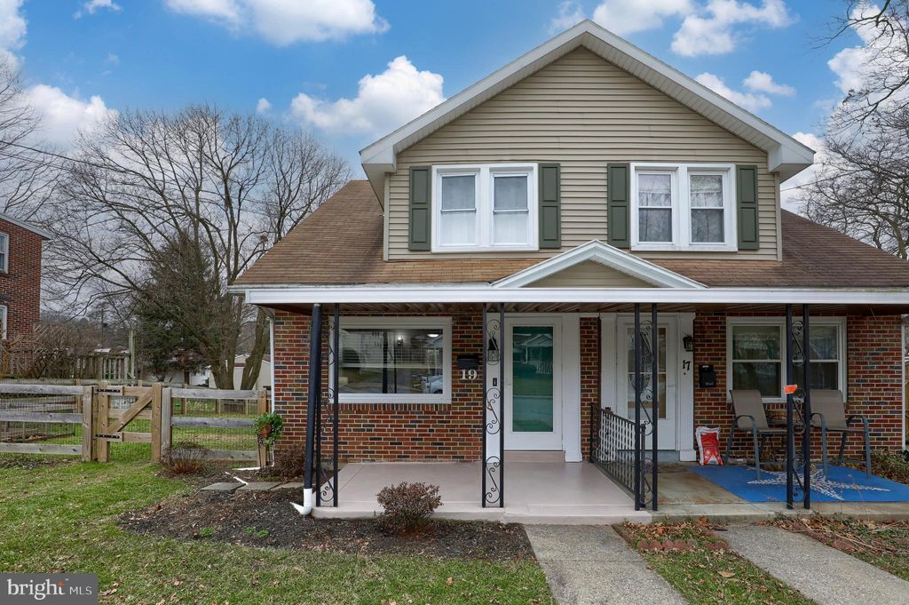 Photo of 19 E ORANGE ST, EPHRATA, PA 17522 (MLS # PALA2030220)