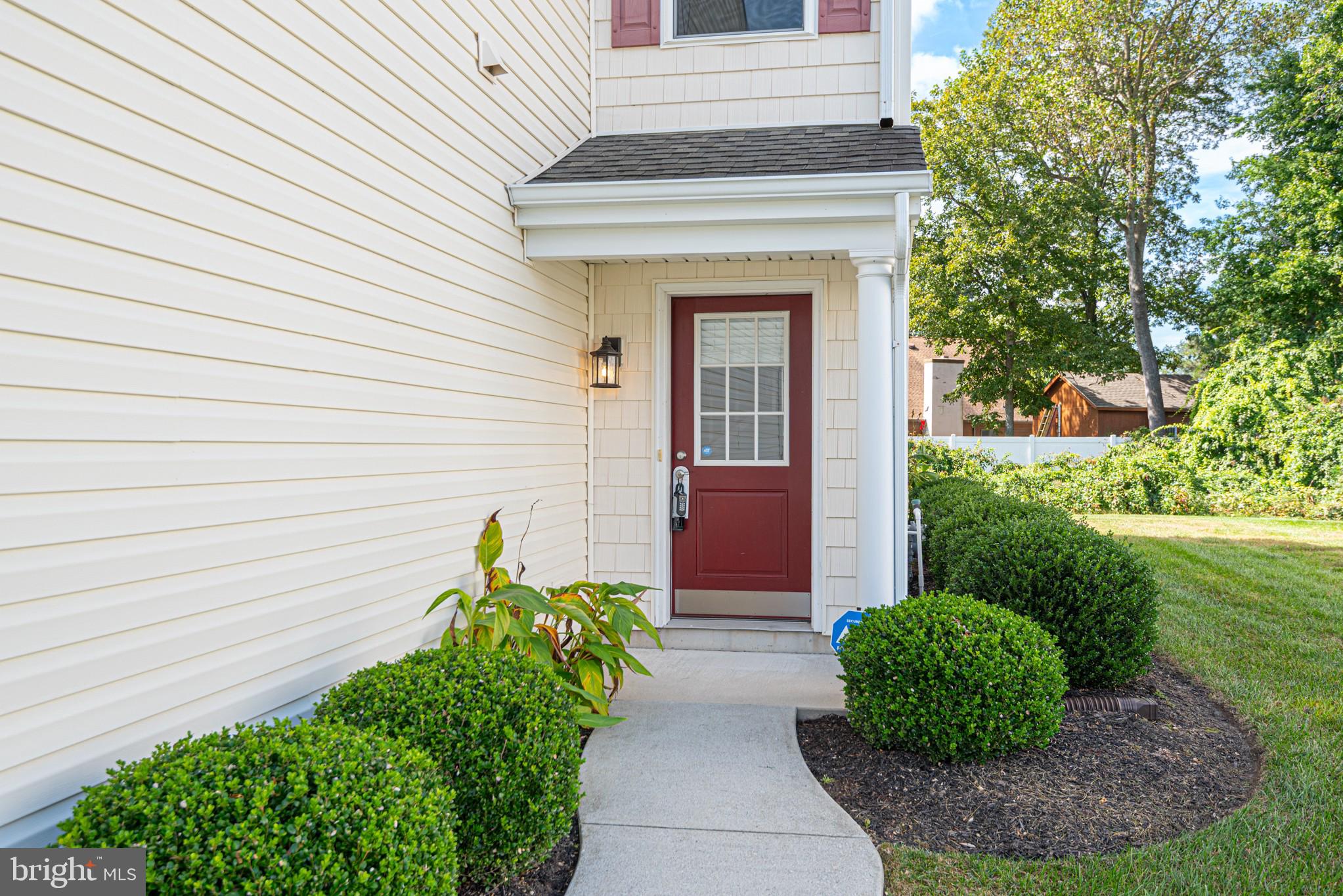 19185 SANDSTONE LANE