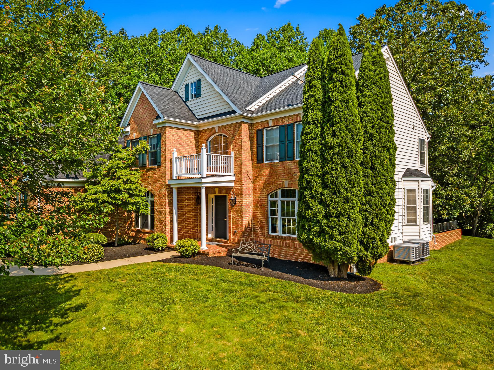 RIVER DOWNS - Residential