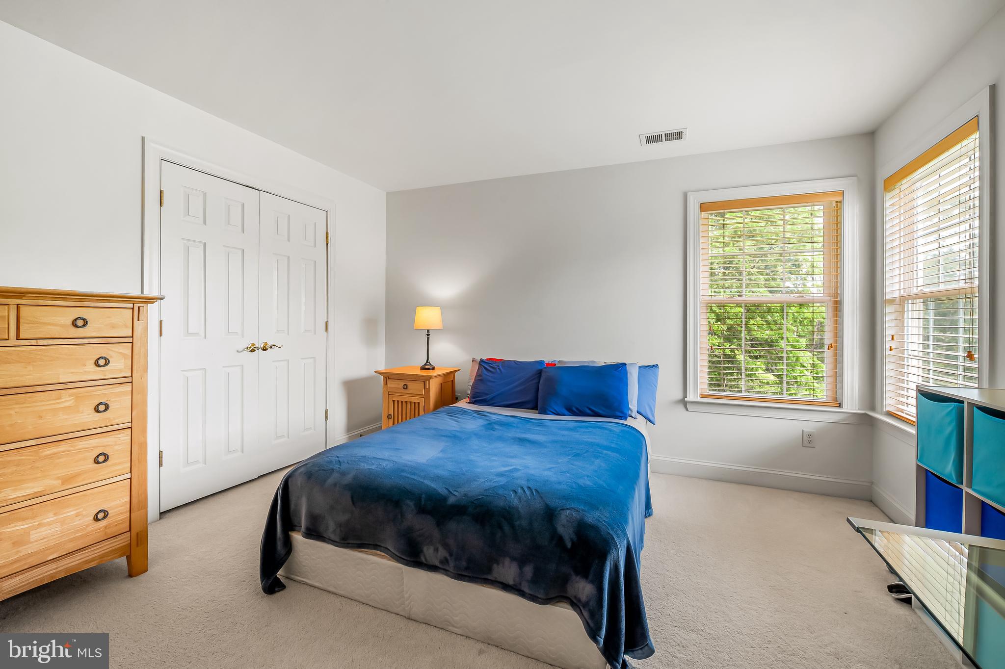 RIVER DOWNS - Residential