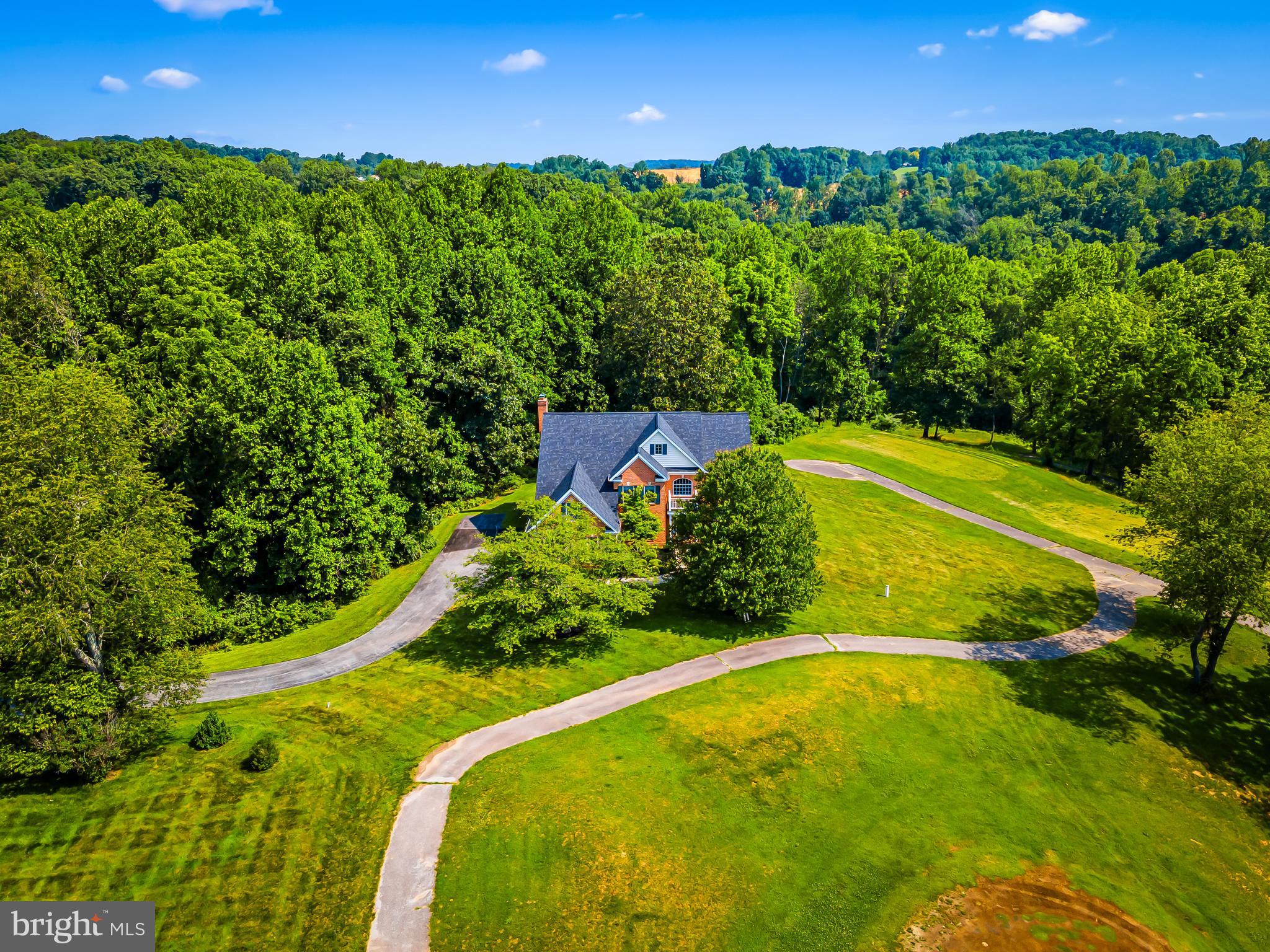 RIVER DOWNS - Residential