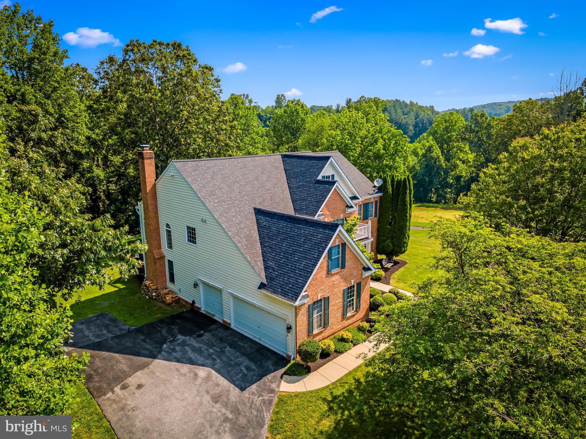 RIVER DOWNS - Residential