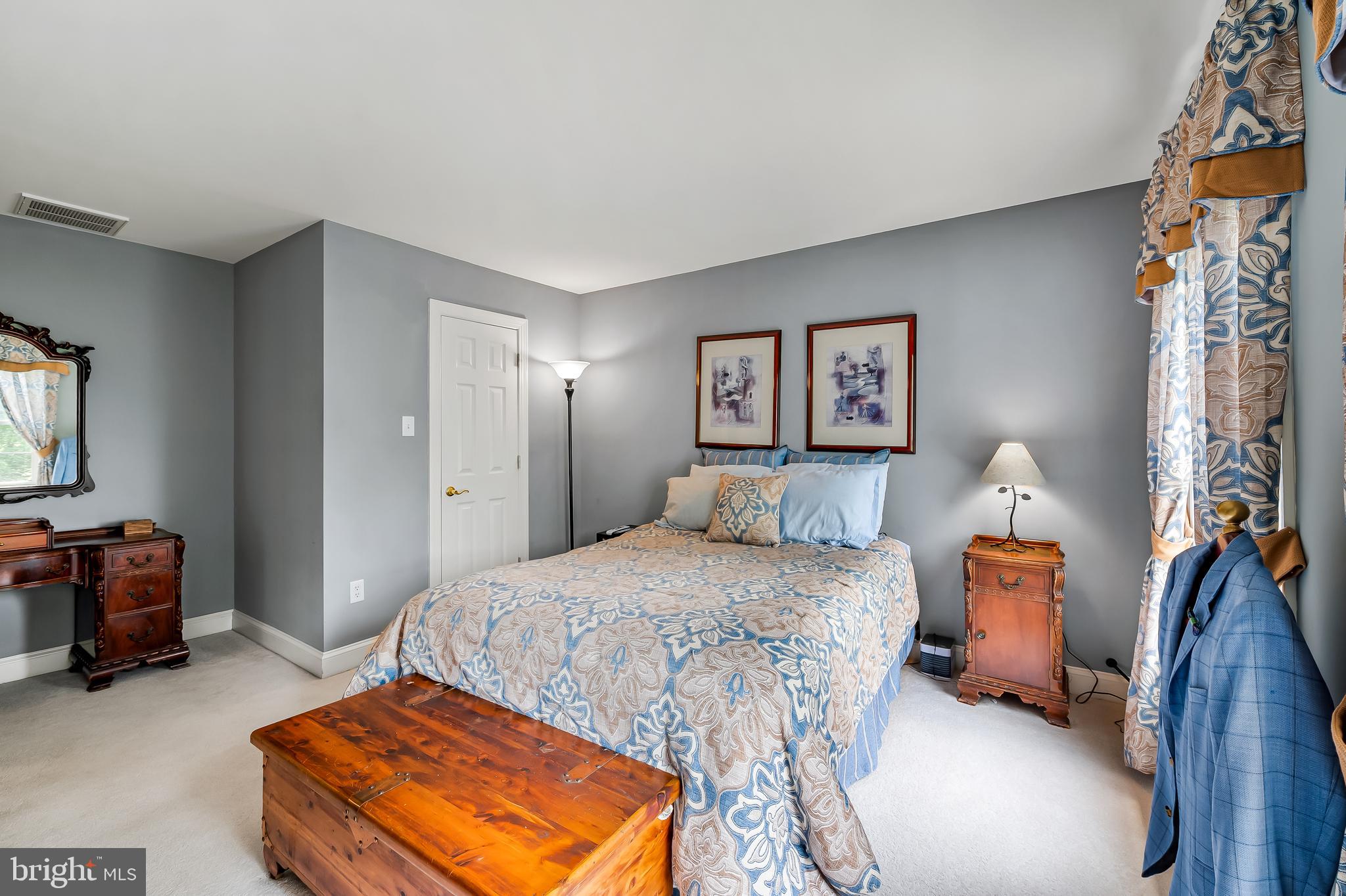 RIVER DOWNS - Residential