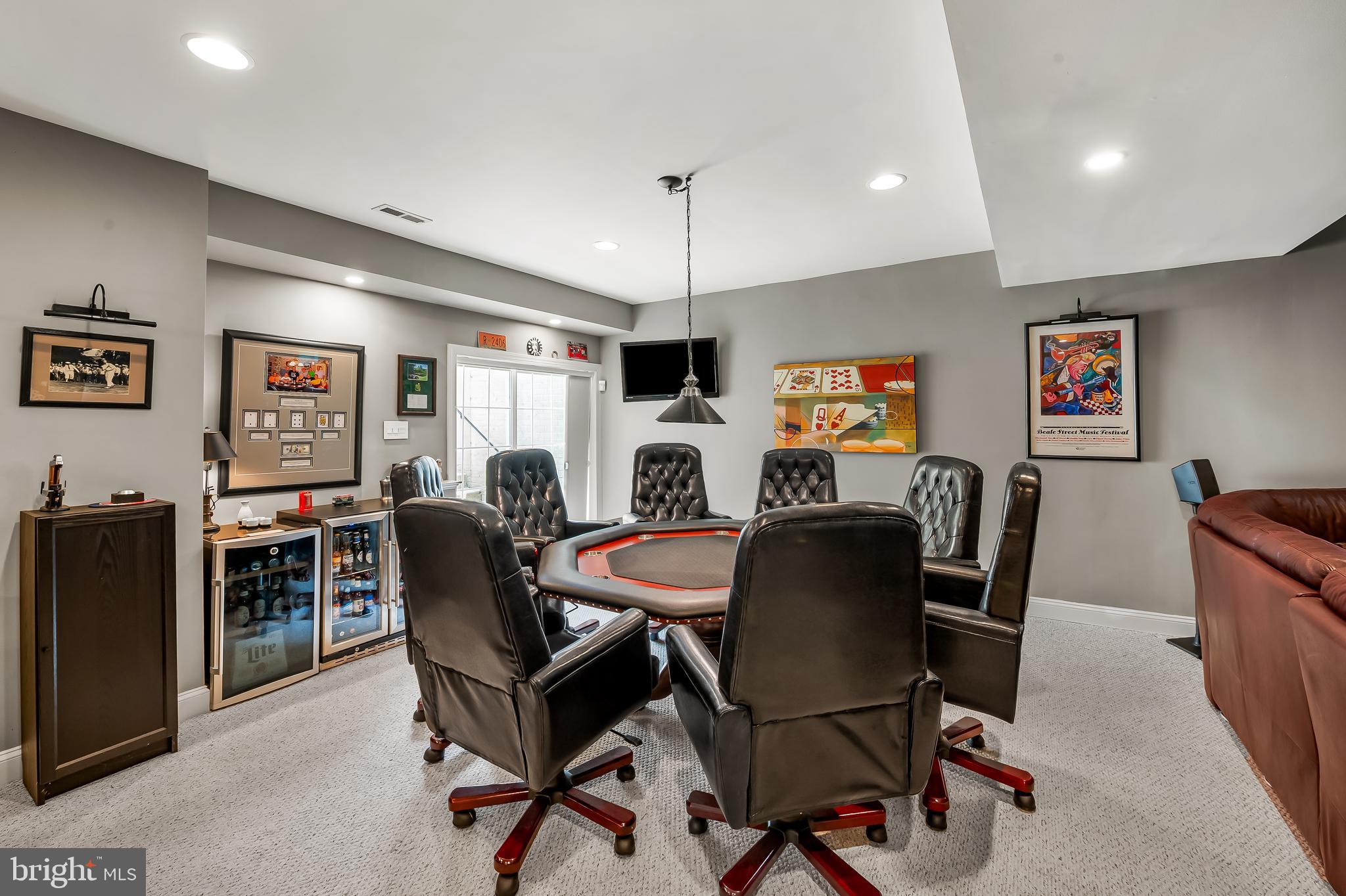 RIVER DOWNS - Residential