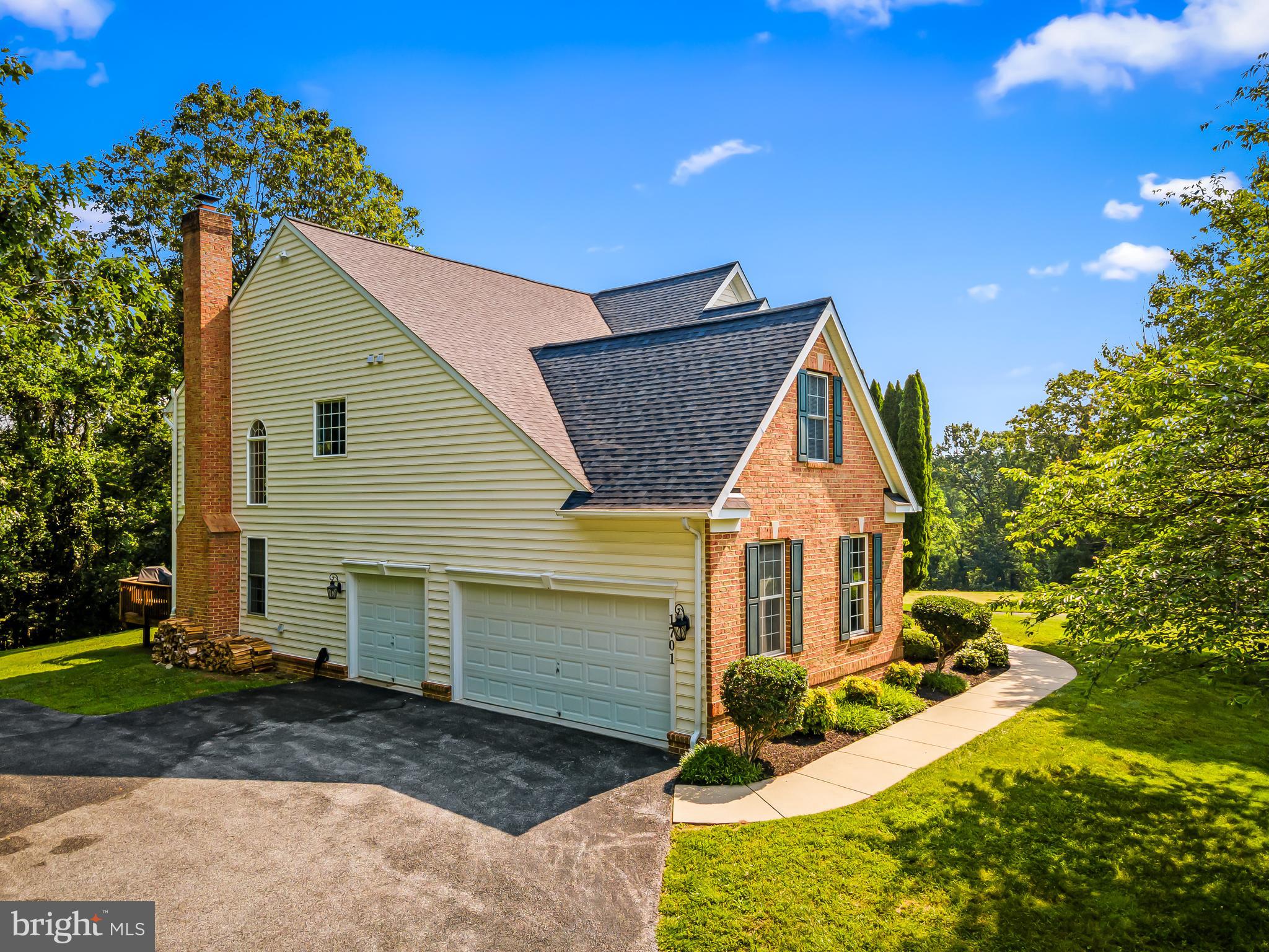 1701 GLENBAR DRIVE