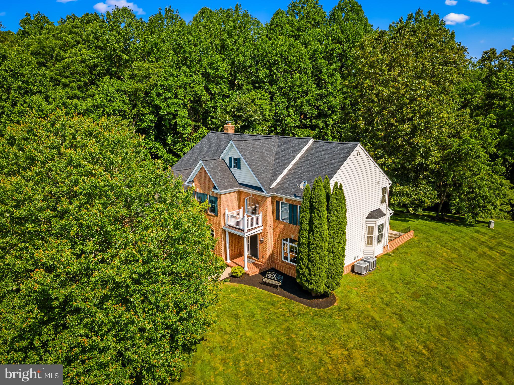 RIVER DOWNS - Residential