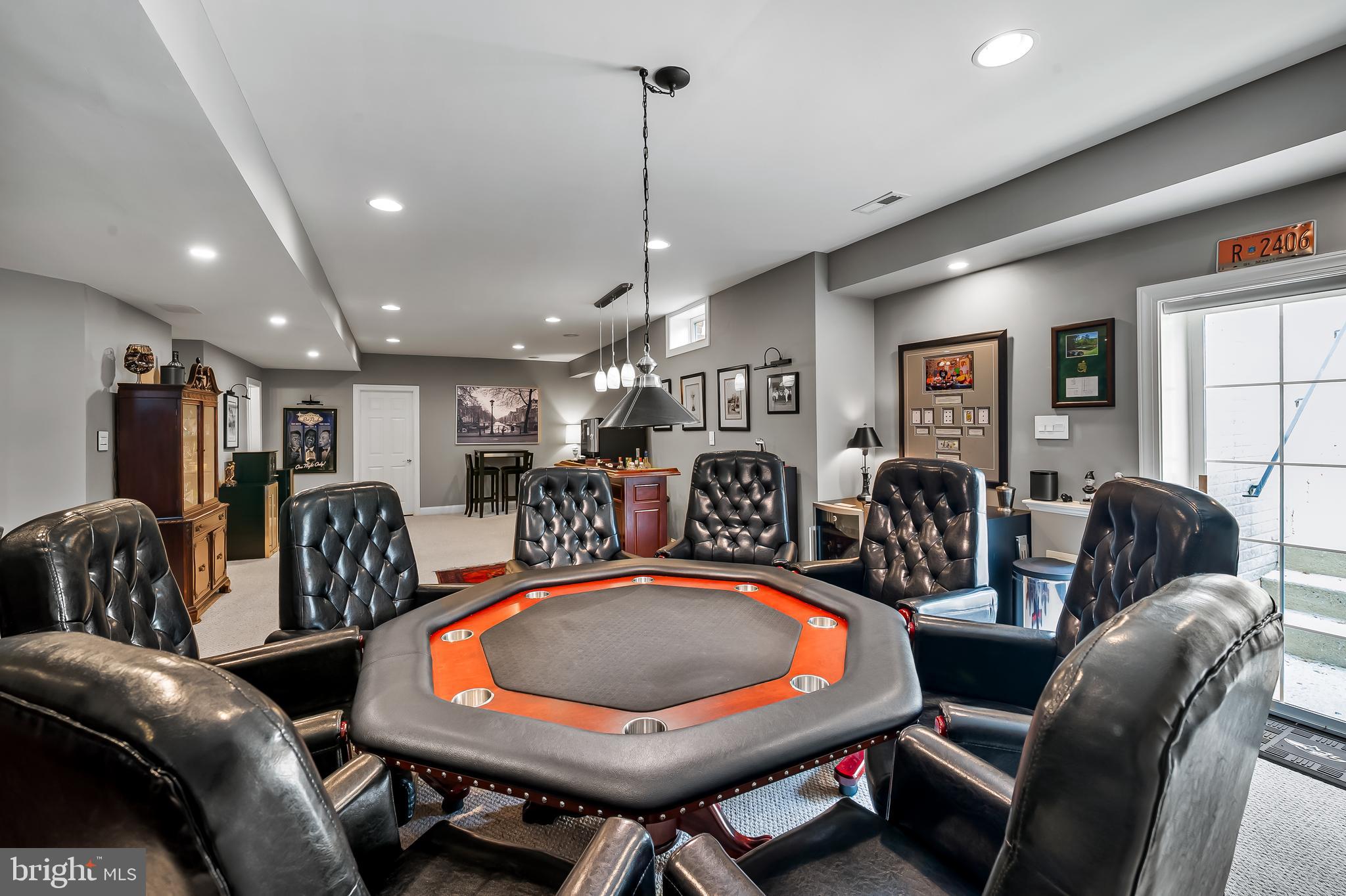 RIVER DOWNS - Residential