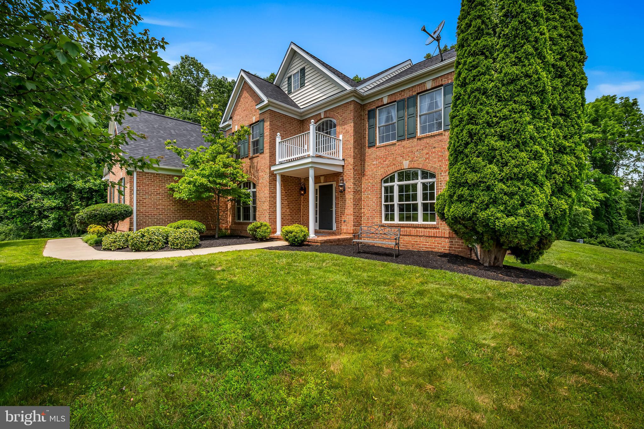 RIVER DOWNS - Residential