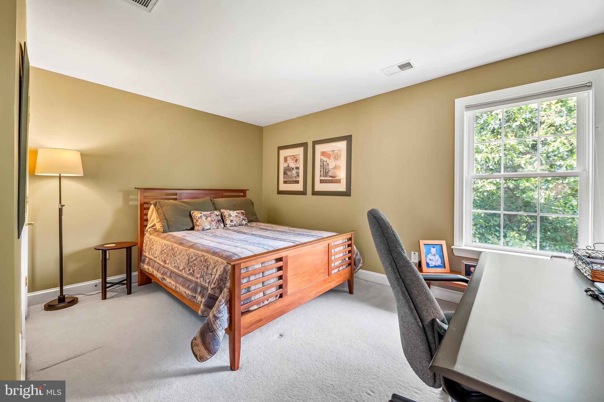 RIVER DOWNS - Residential