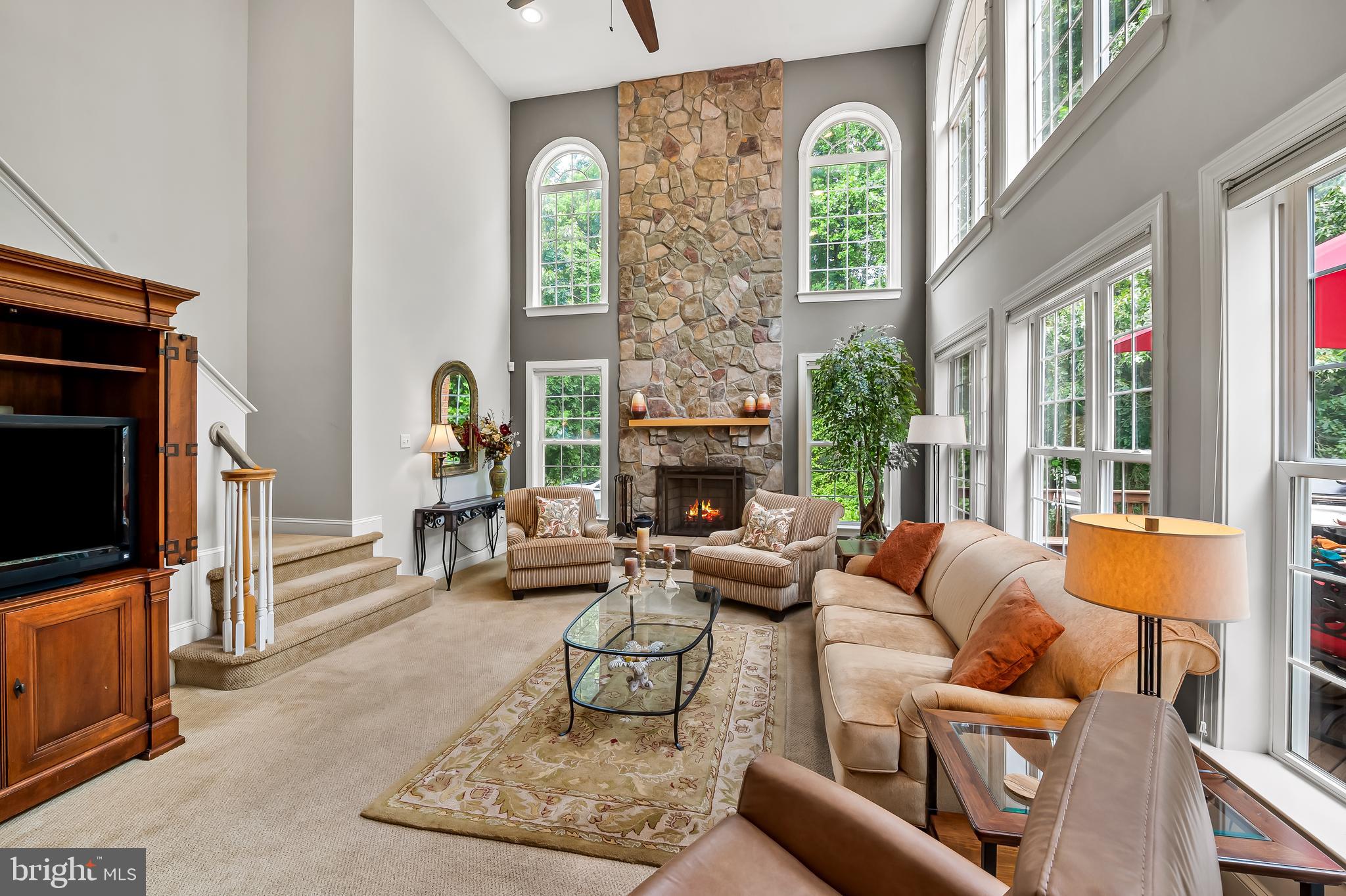 RIVER DOWNS - Residential