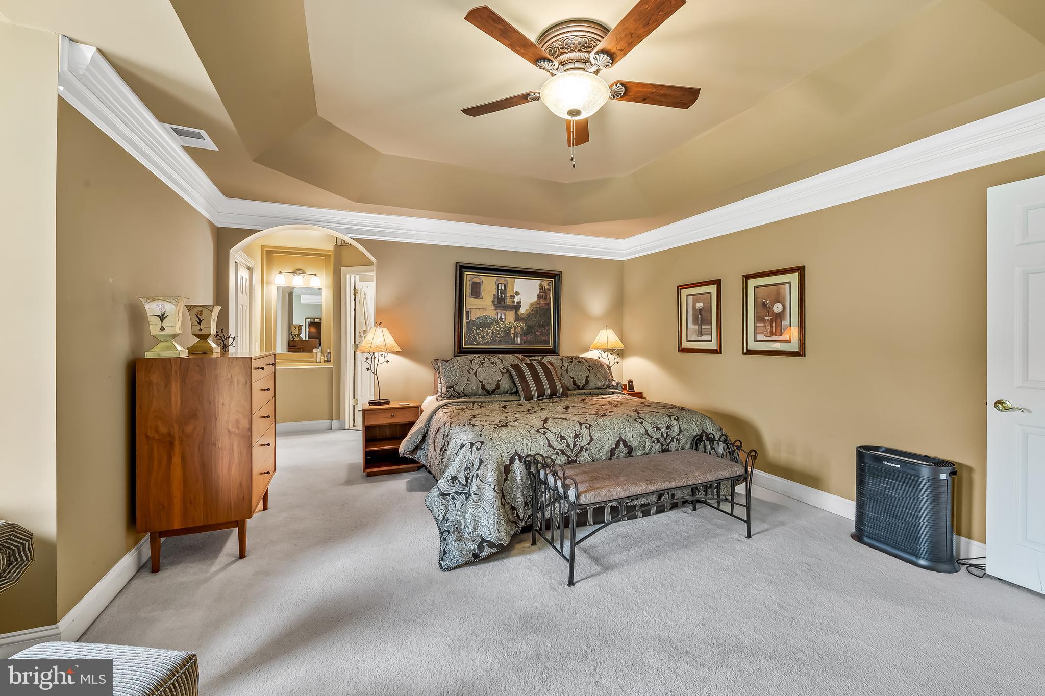 RIVER DOWNS - Residential