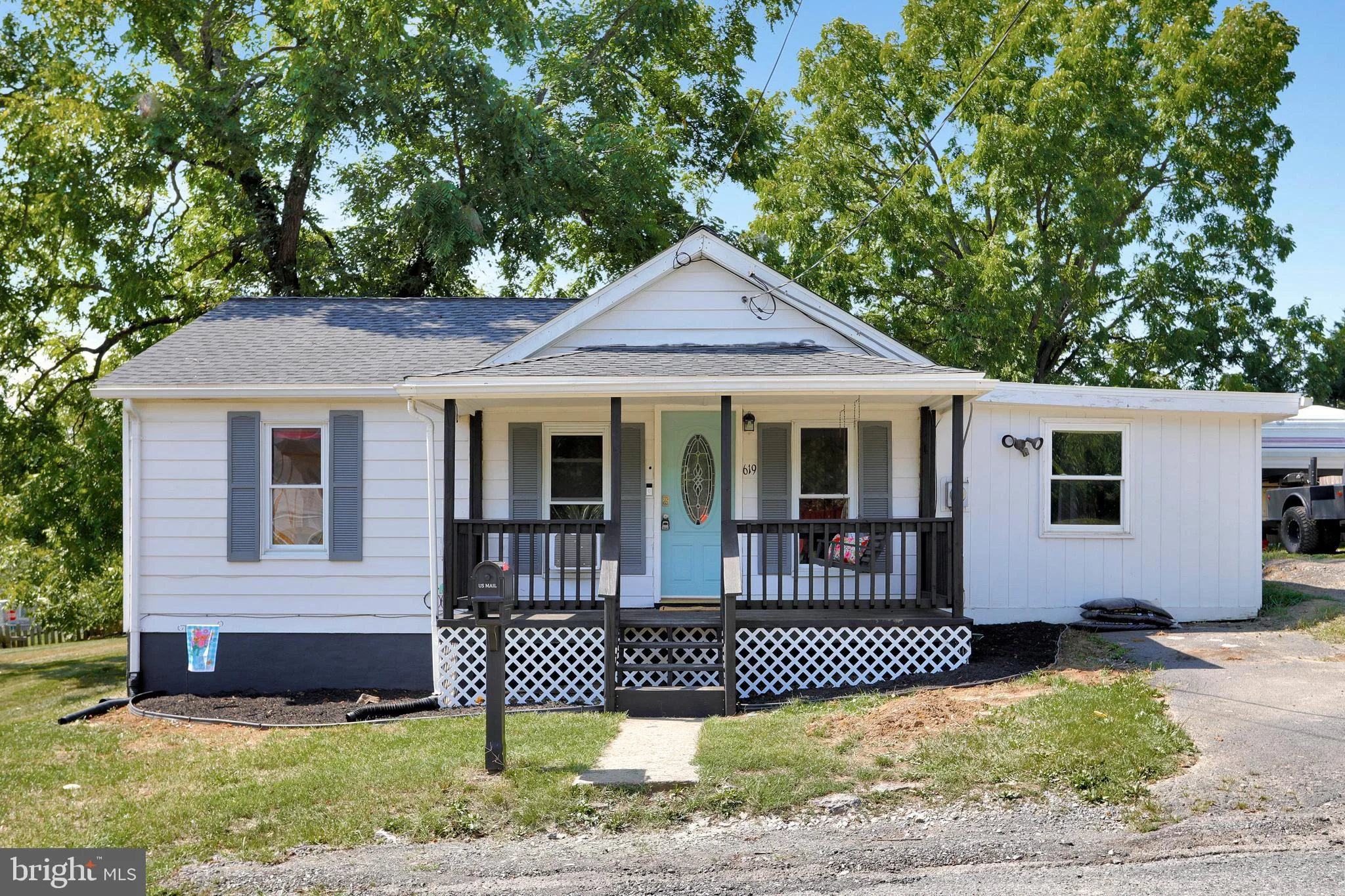 619 Jenkins Lane, Strasburg, VA 22657