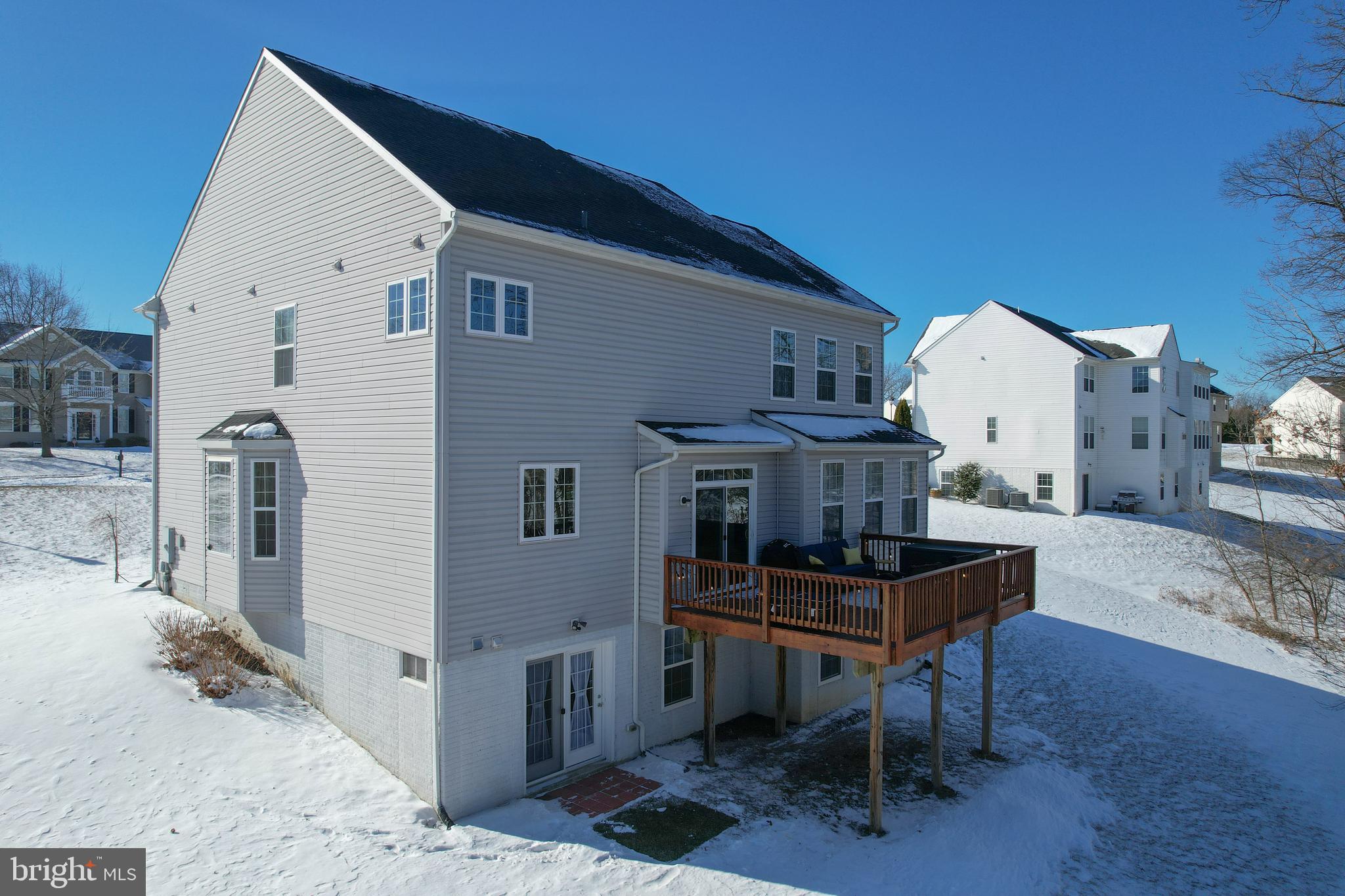 BROOKFIELD ON THE POTOMAC - Residential