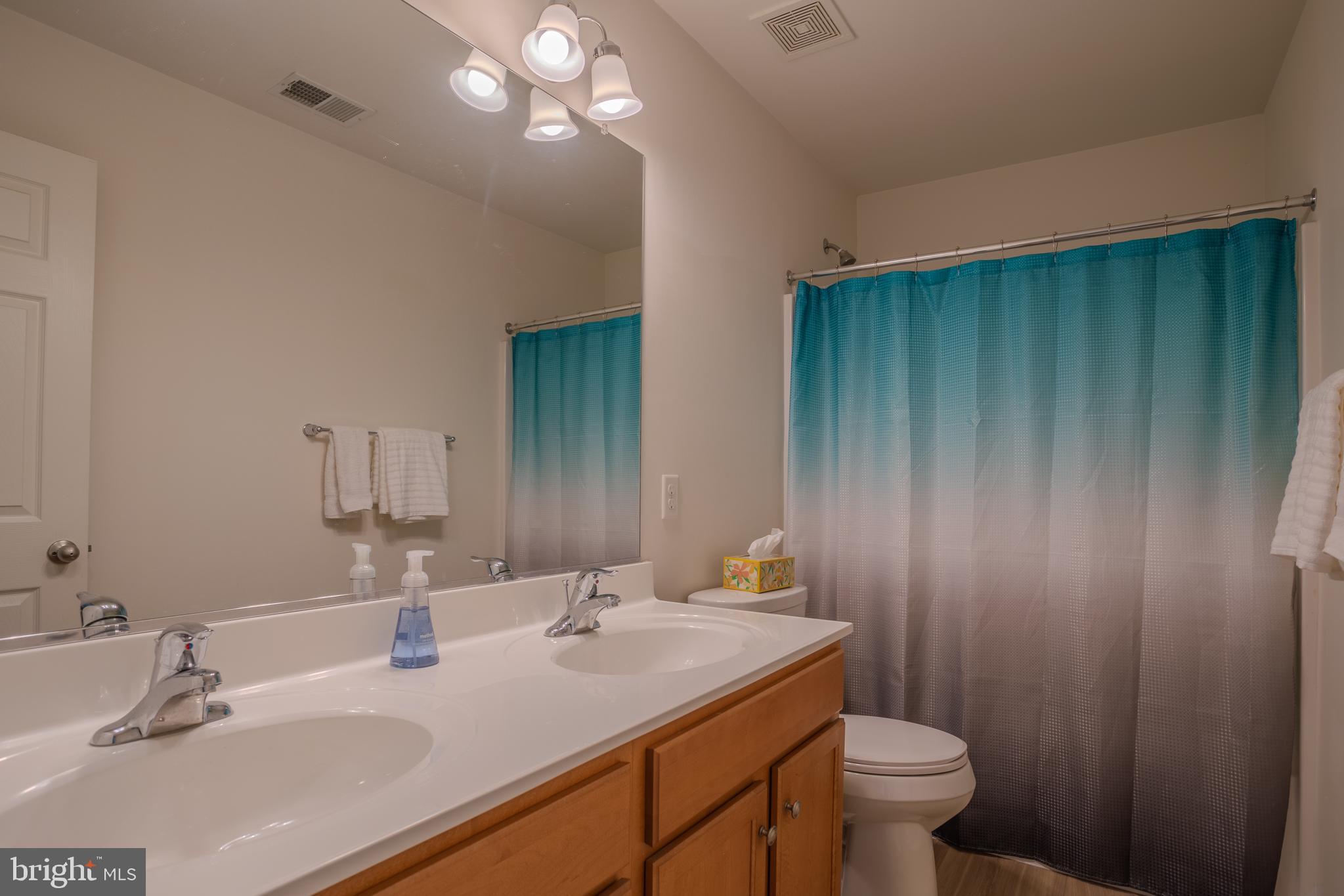 BROOKFIELD ON THE POTOMAC - Residential