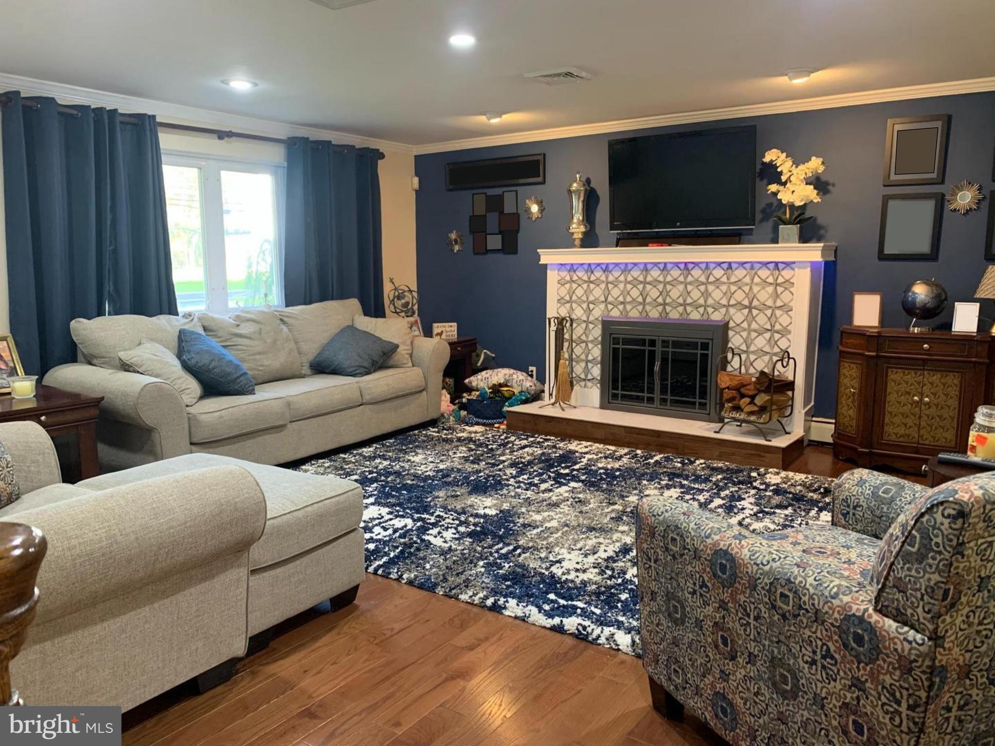 CHURCHVILLE MANOR - Residential
