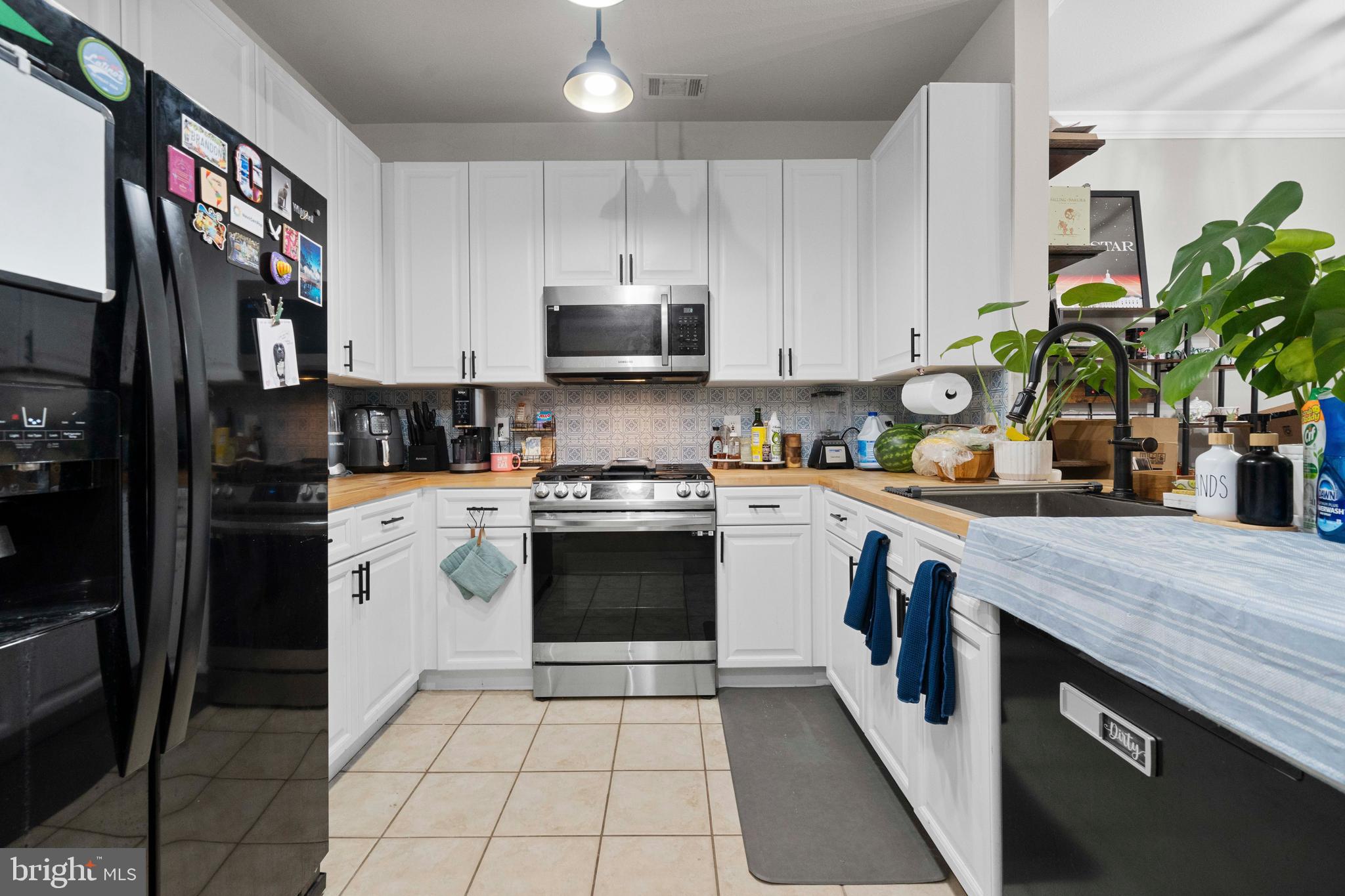 9480 VIRGINIA CENTER BOULEVARD 329