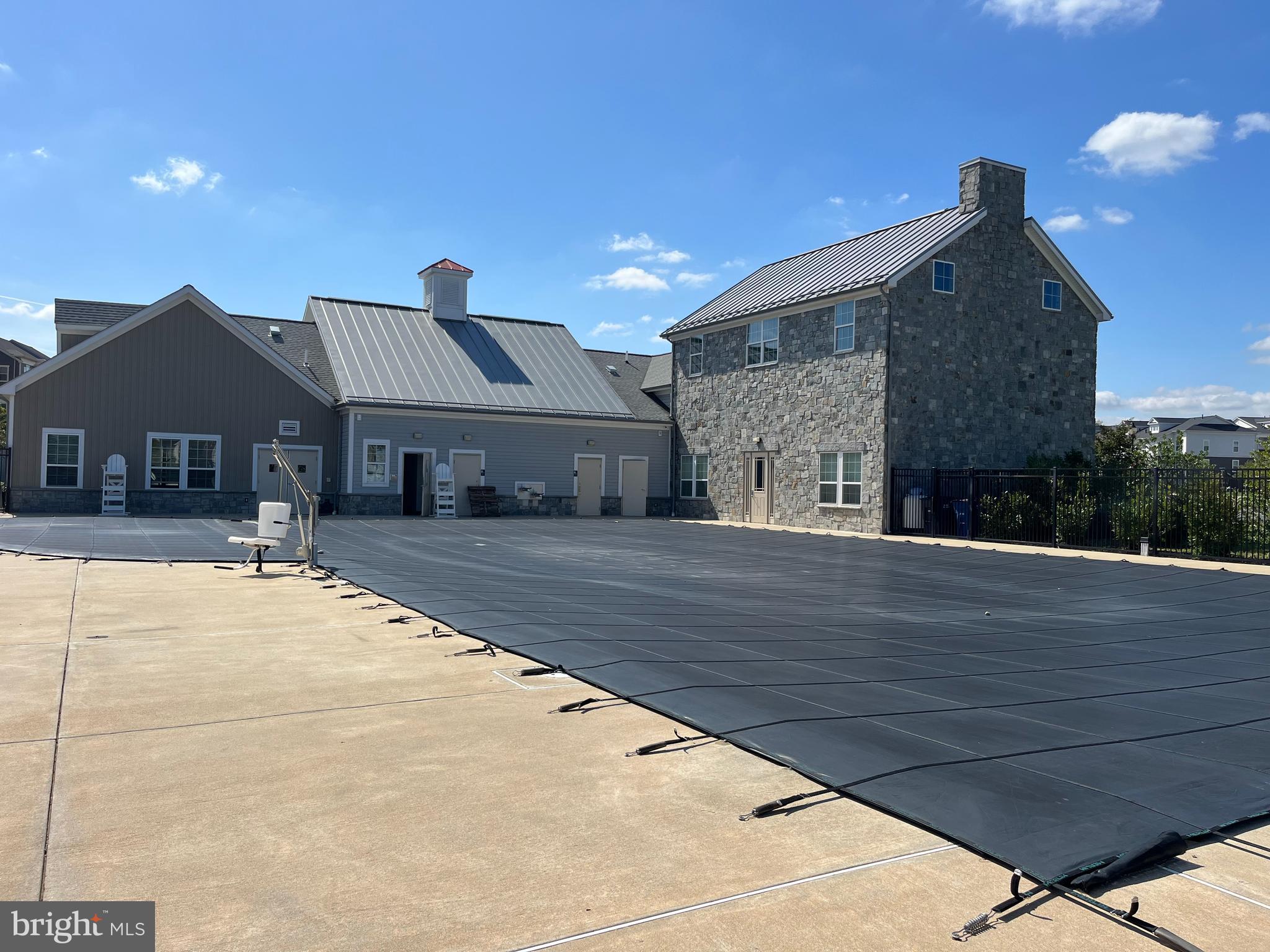 ARCOLA TOWN CENTER CONDO - Residential