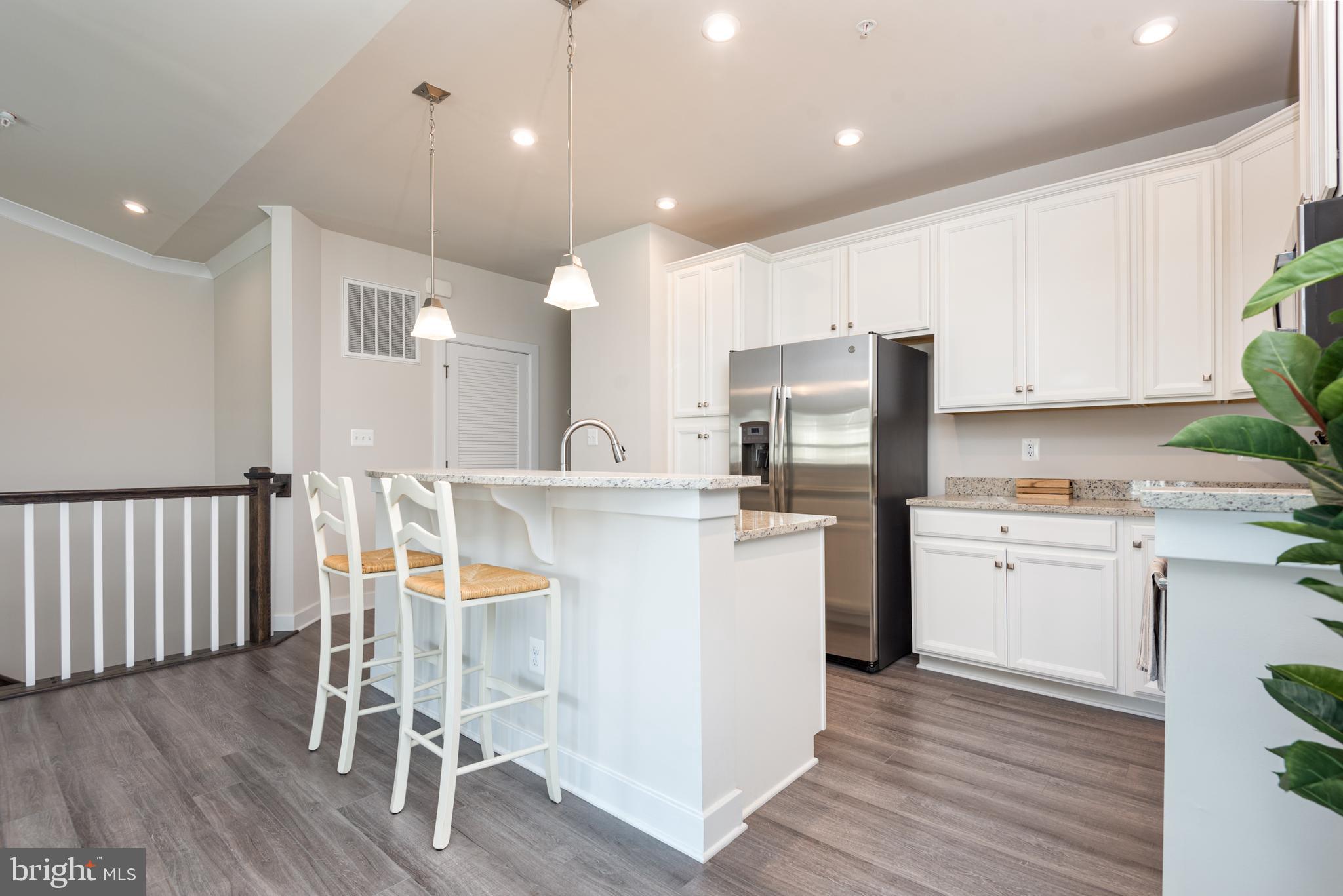 ARCOLA TOWN CENTER CONDO - Residential