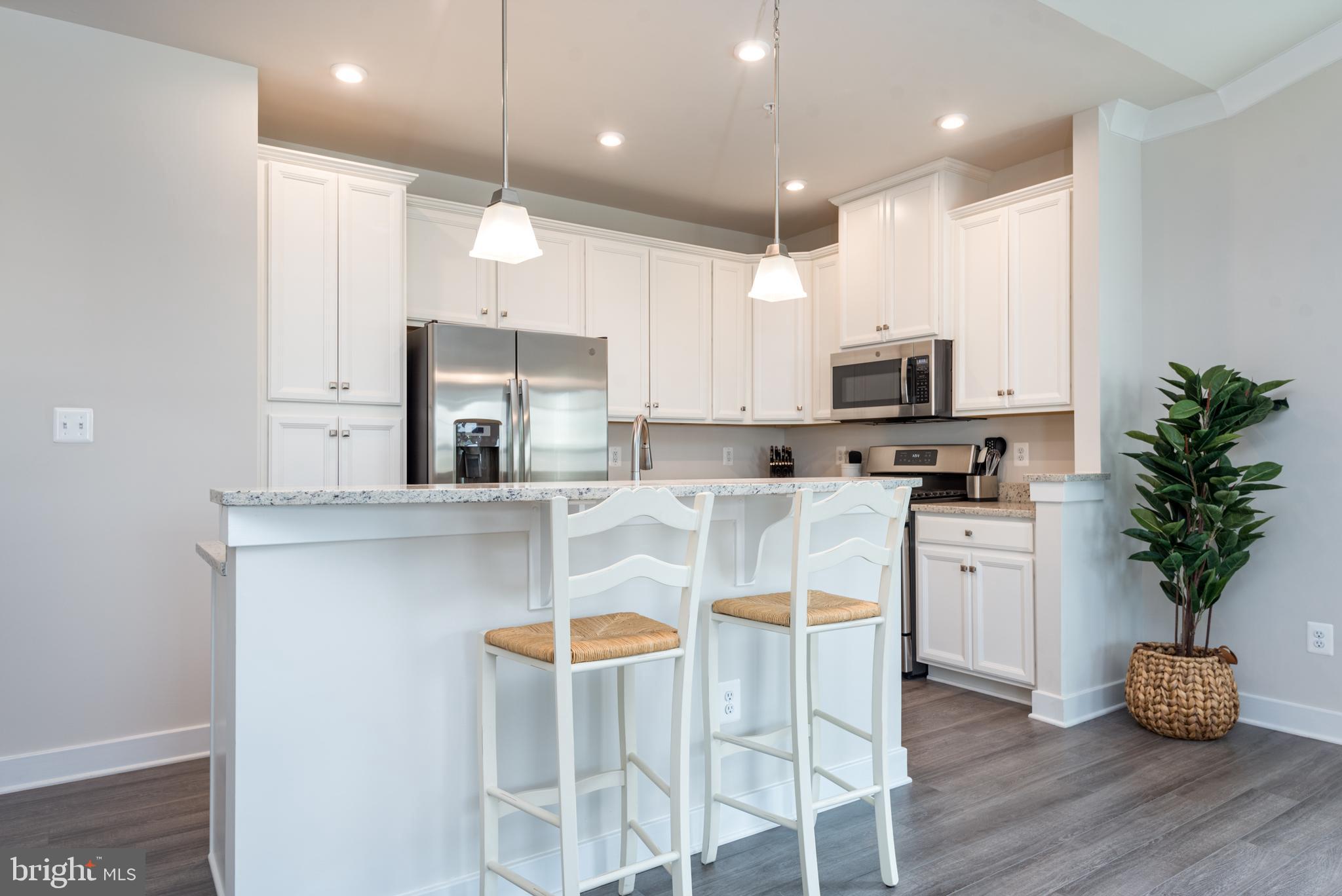 ARCOLA TOWN CENTER CONDO - Residential