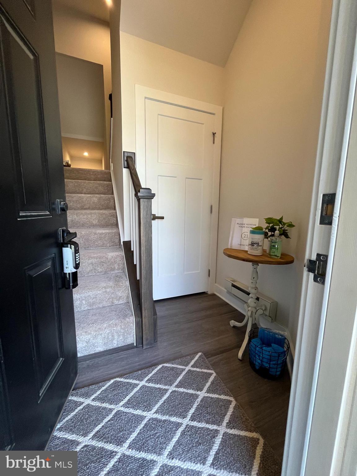 ARCOLA TOWN CENTER CONDO - Residential