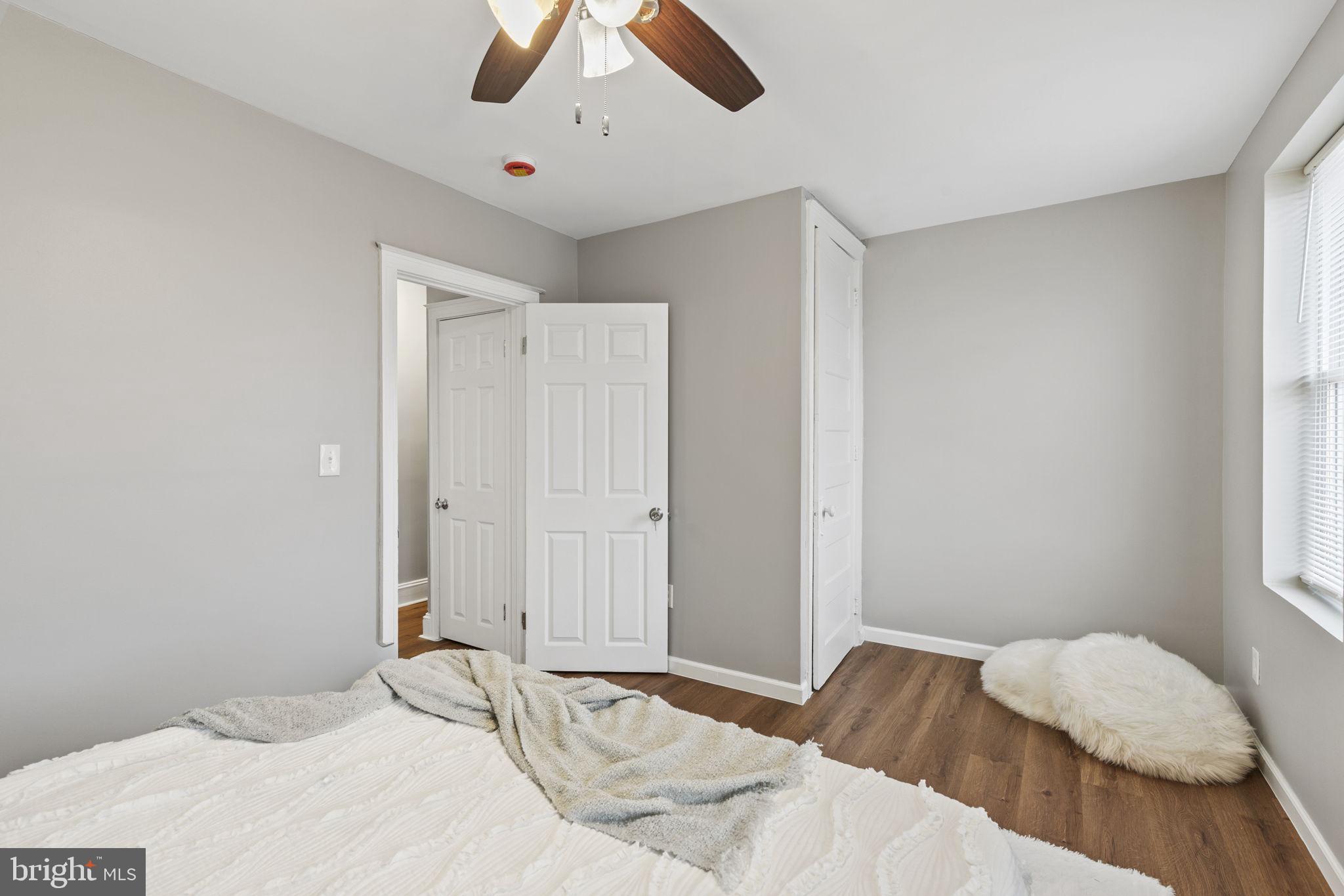 ALBEMARLE SQUARE - Residential