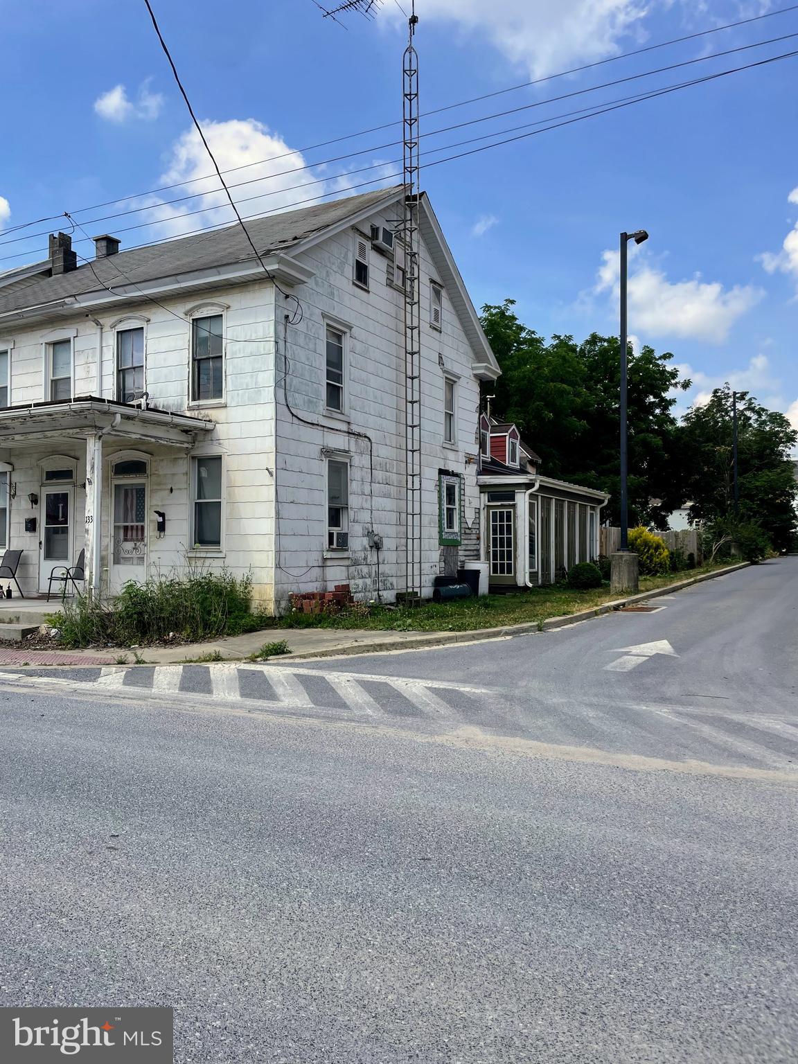 133 N RAILROAD STREET