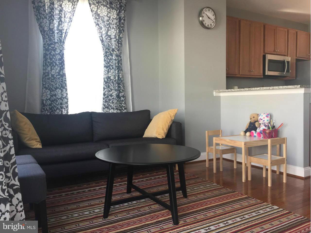 TRIANGLE HIGHLANDS CONDO - Residential