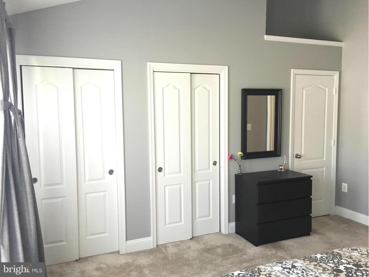 TRIANGLE HIGHLANDS CONDO - Residential