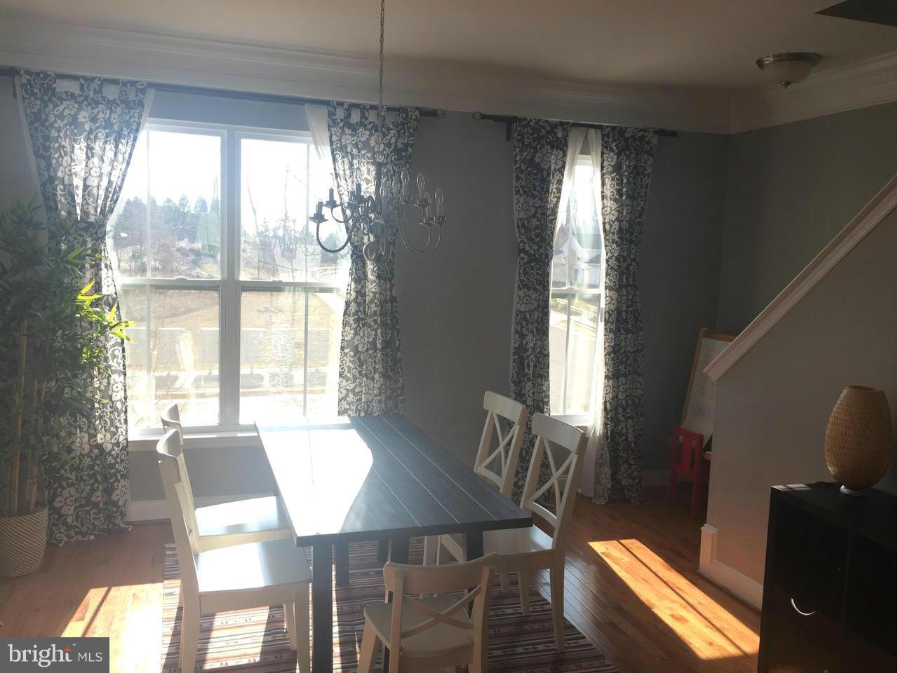 TRIANGLE HIGHLANDS CONDO - Residential