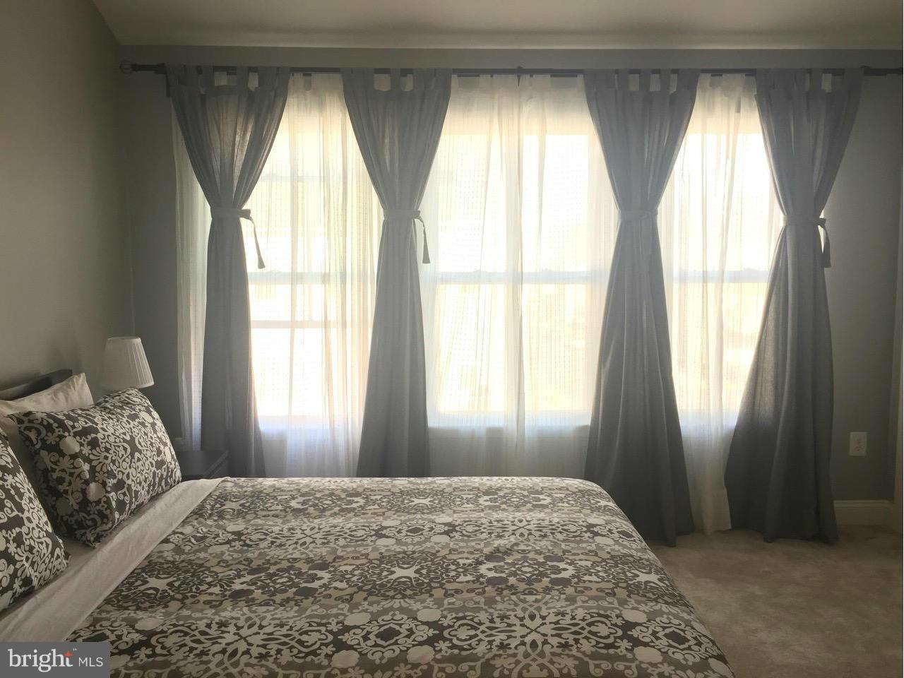 TRIANGLE HIGHLANDS CONDO - Residential