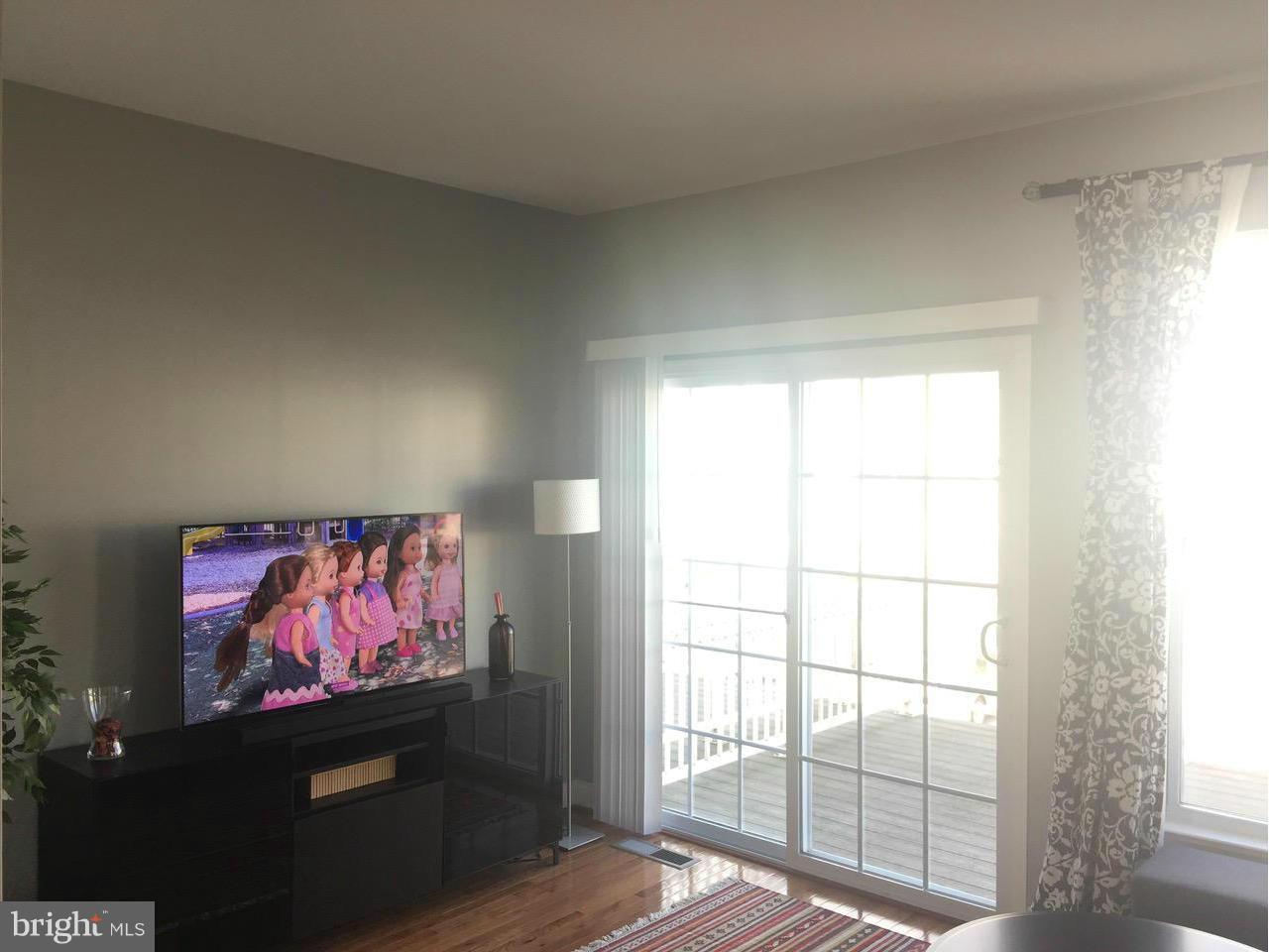 TRIANGLE HIGHLANDS CONDO - Residential