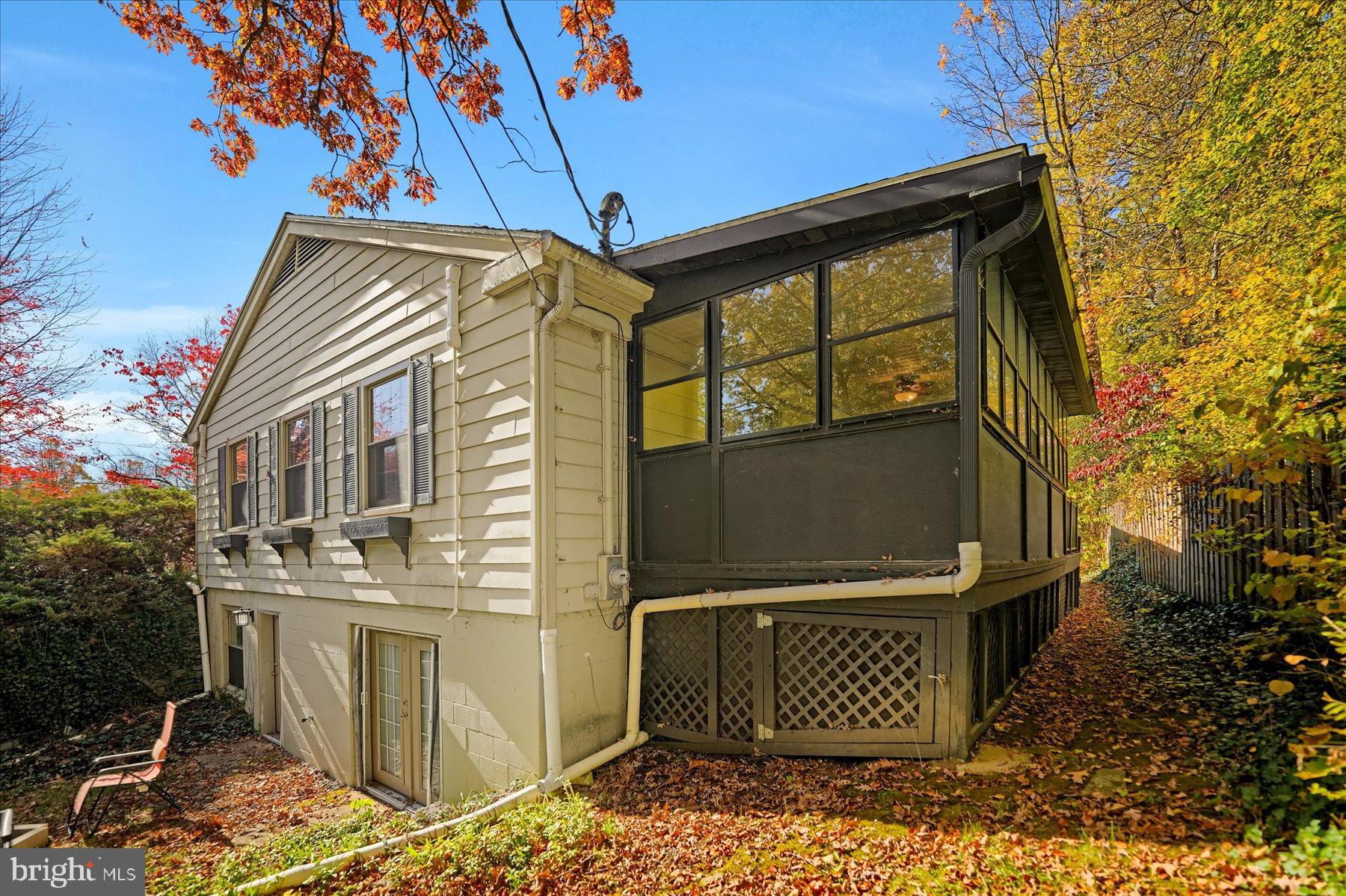 HOLMES-FOSTER - Residential