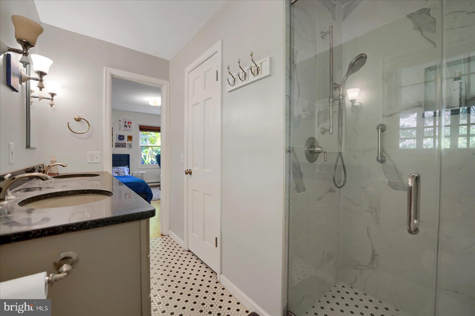 HOLMES-FOSTER - Residential