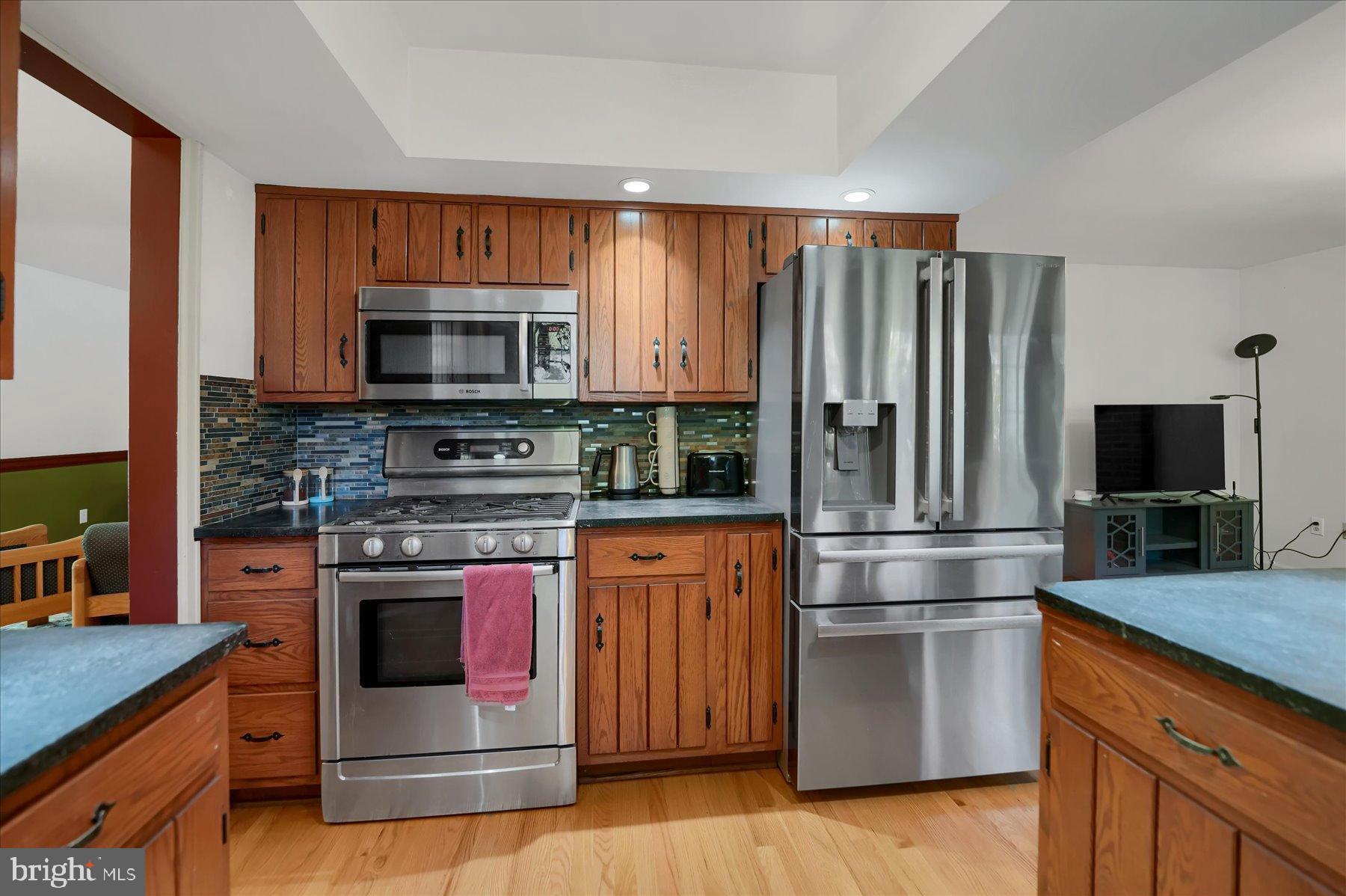 HOLMES-FOSTER - Residential