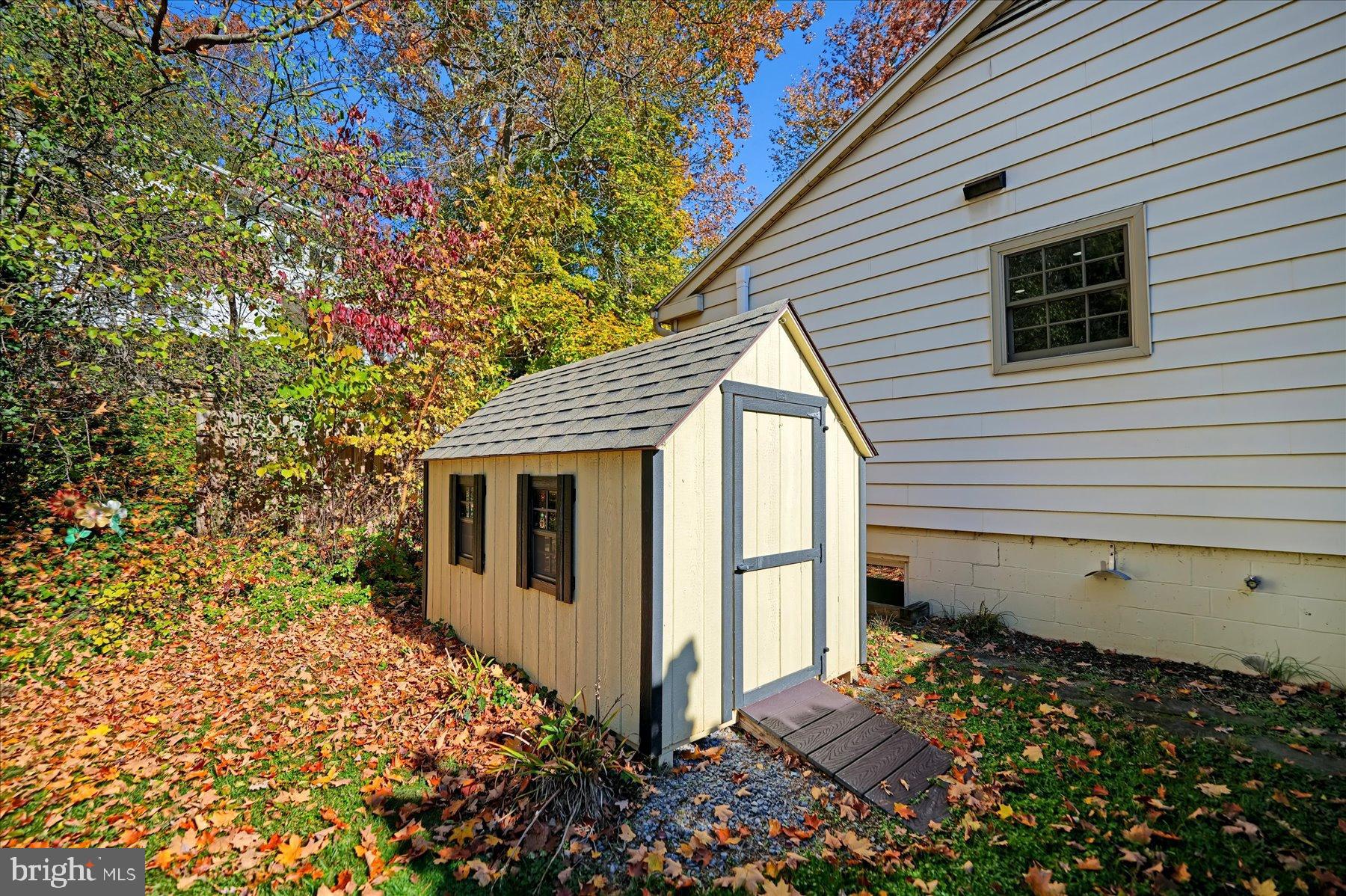 HOLMES-FOSTER - Residential